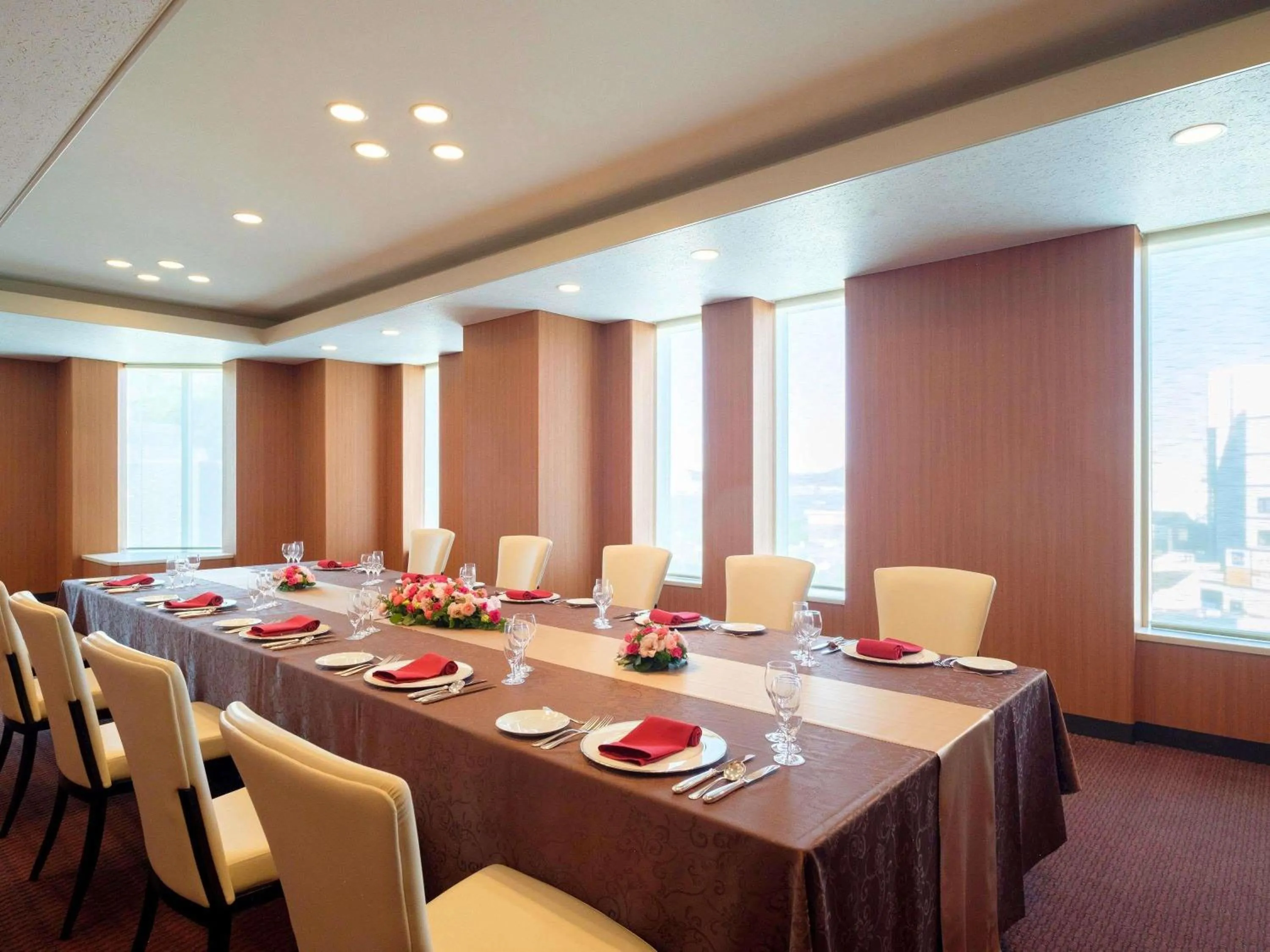 Meeting/conference room in Mercure Yokosuka