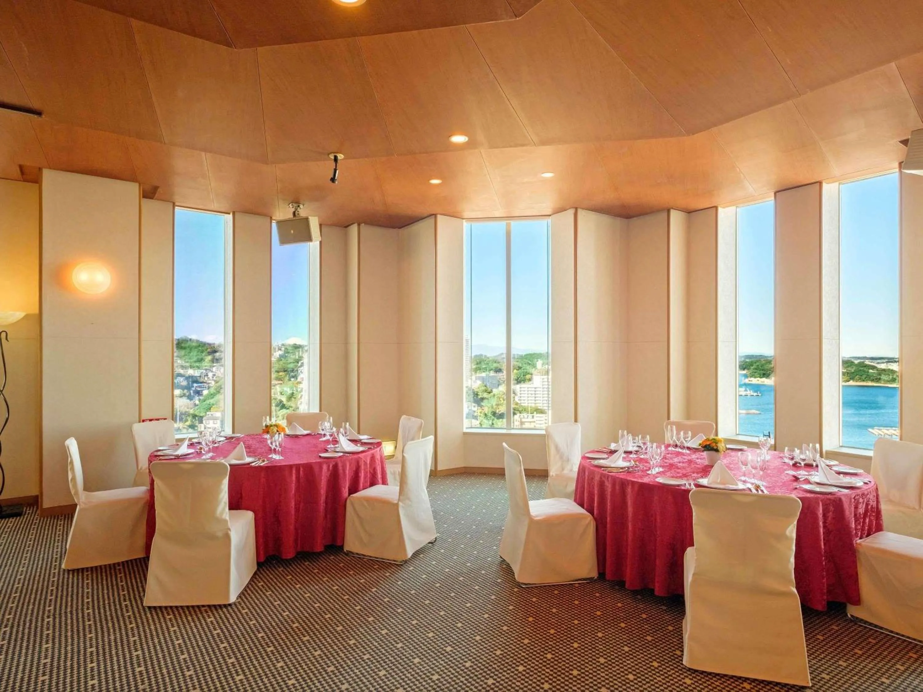 Meeting/conference room in Mercure Yokosuka