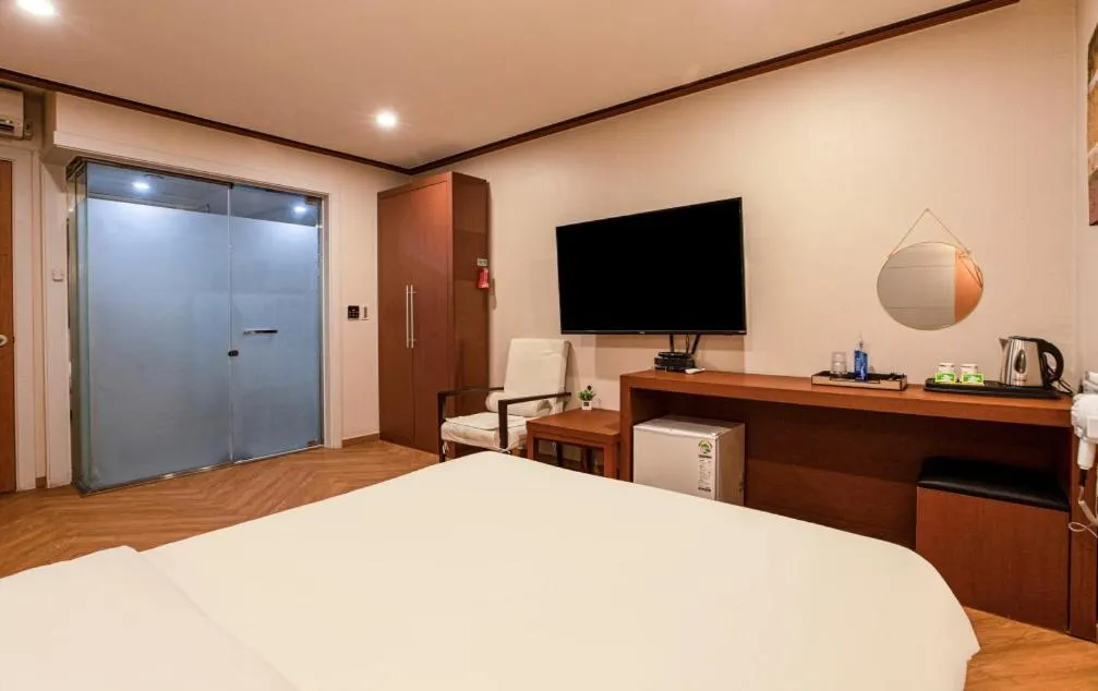 Bed in Incheon Airtel