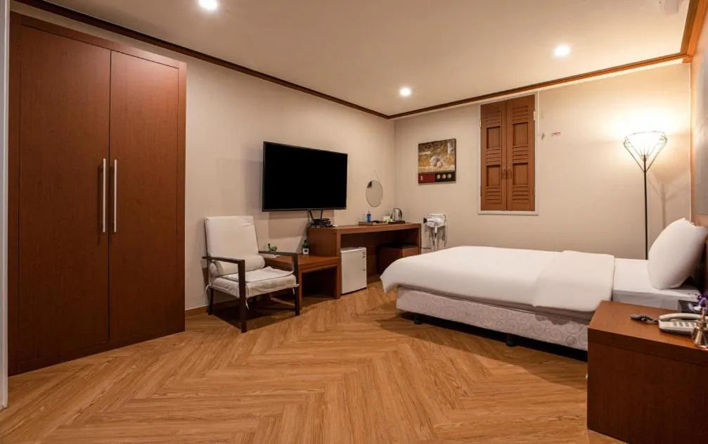 Bed in Incheon Airtel