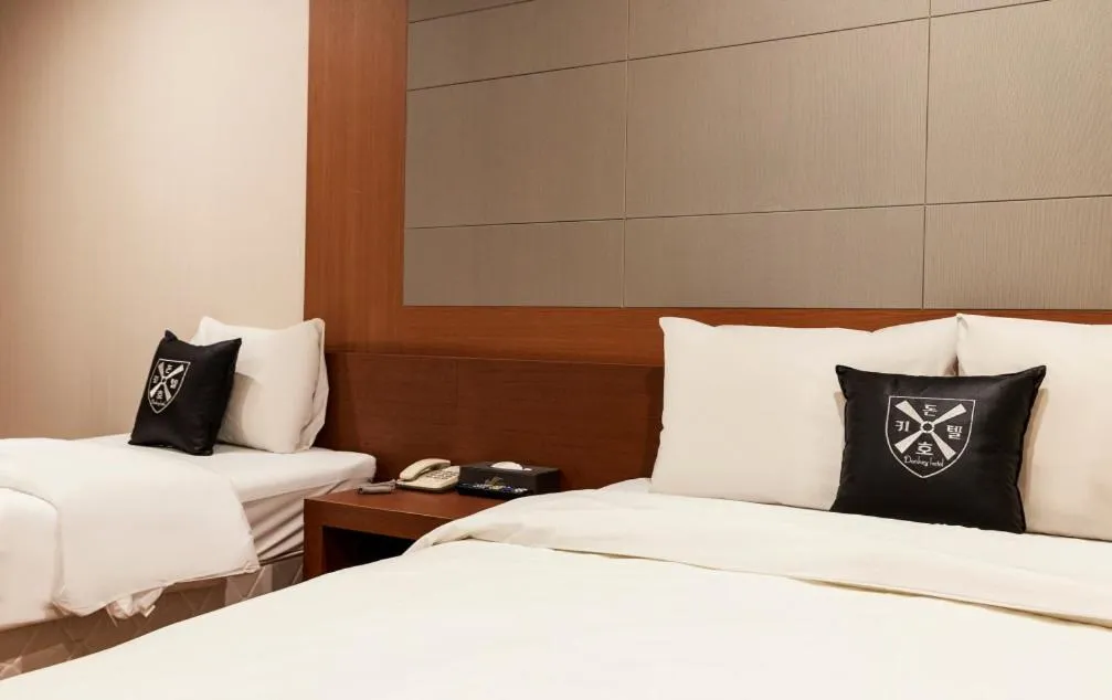 Photo of the whole room, Bed in Incheon Airtel
