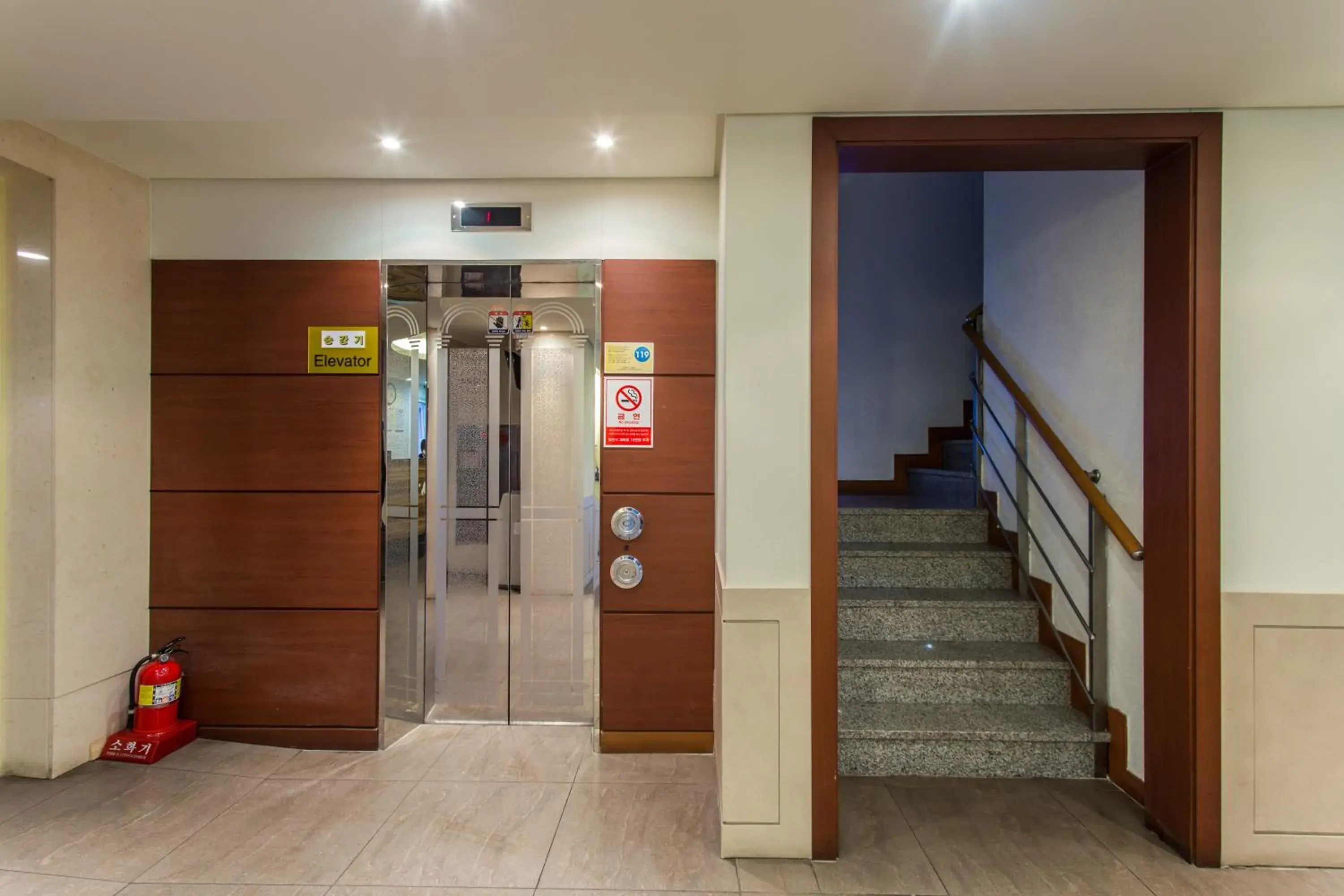 Lobby or reception in Incheon Airtel Lobby or reception in Incheon Airtel