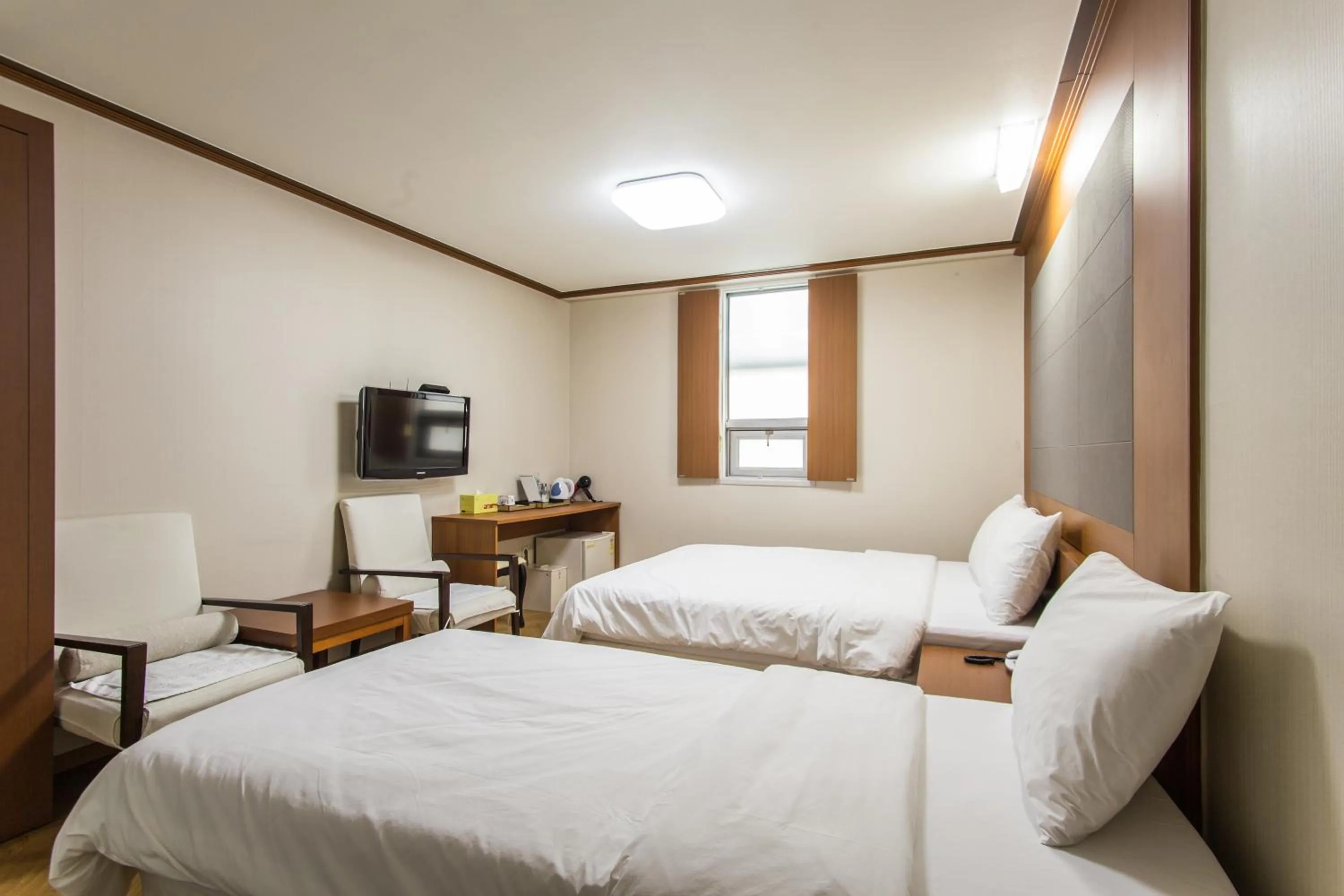 Bedroom, Bed in Incheon Airtel