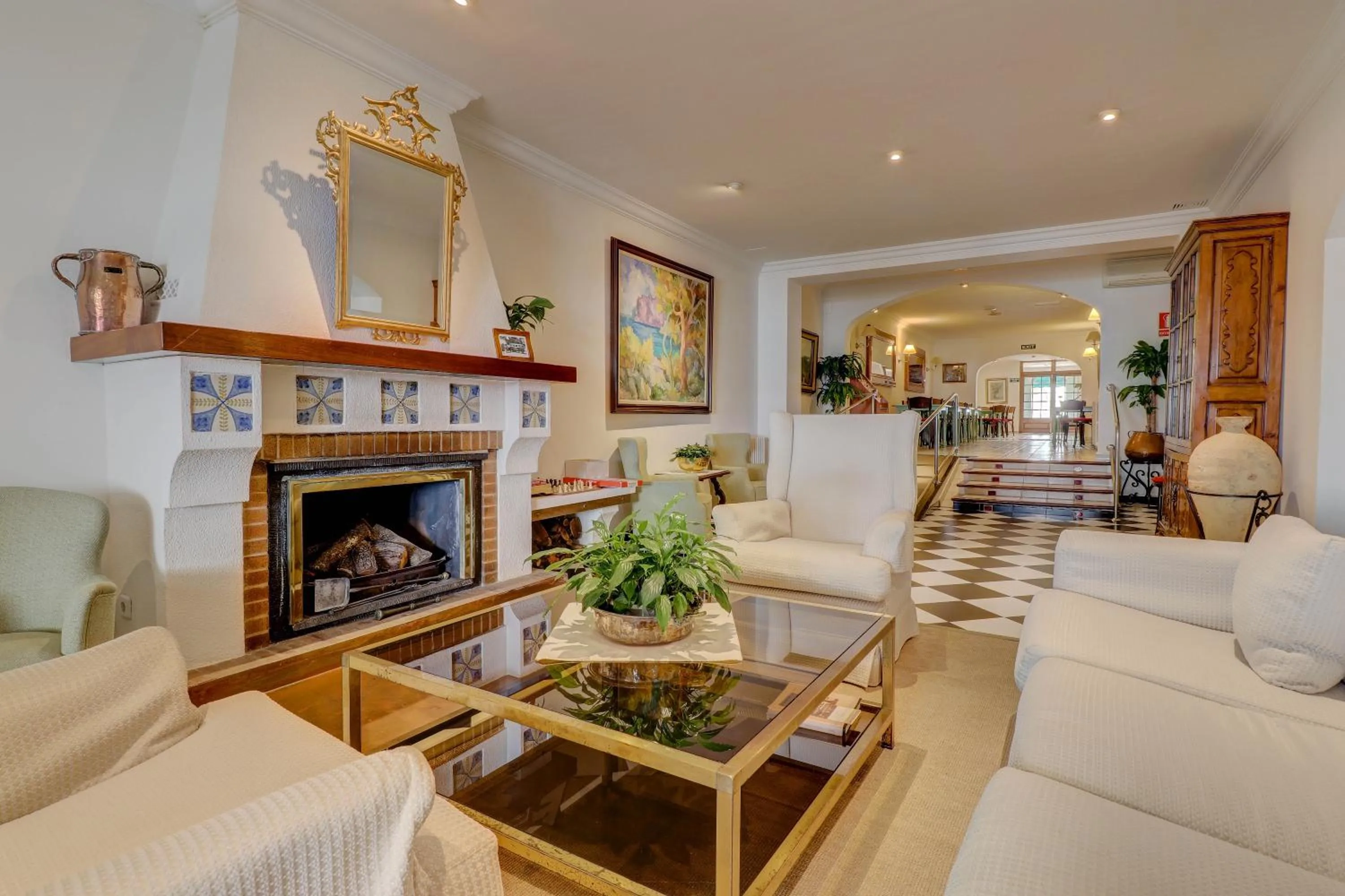 Seating area in Hotel Sis Pins