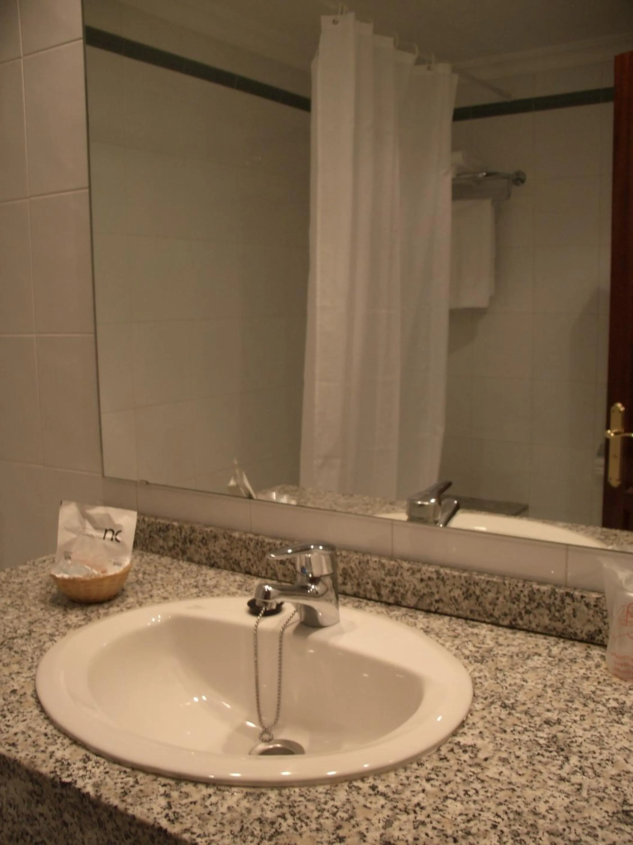 Bathroom in Hotel Sis Pins