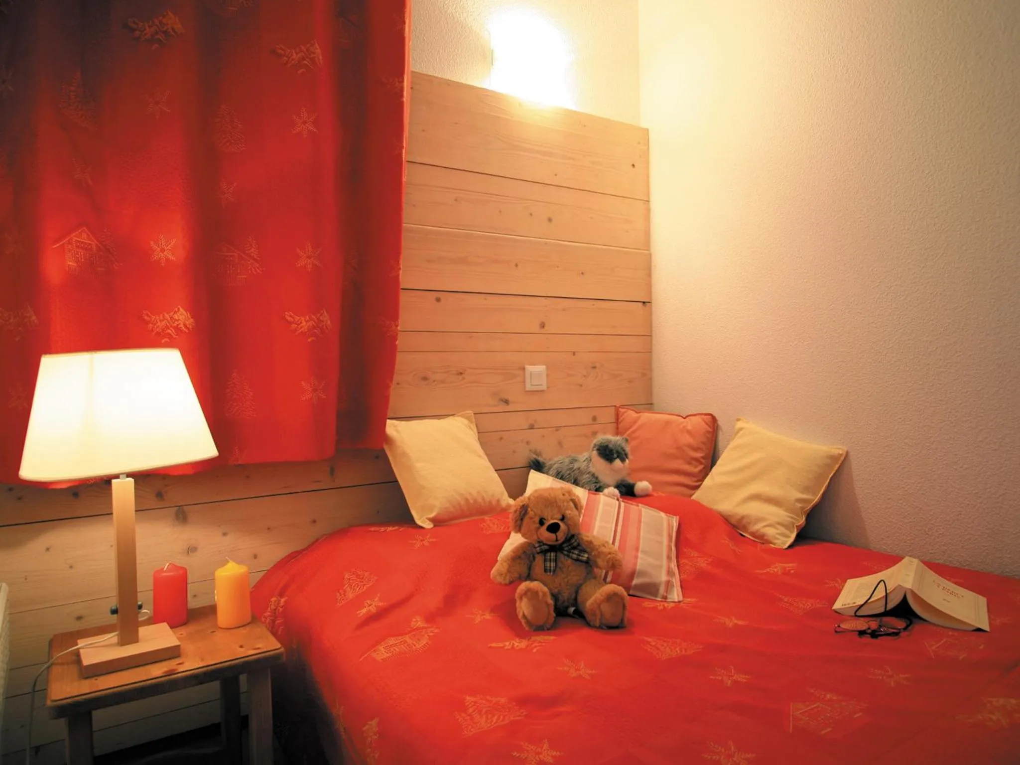 Bedroom, Bed in Lagrange Vacances Les Pics d'Aran