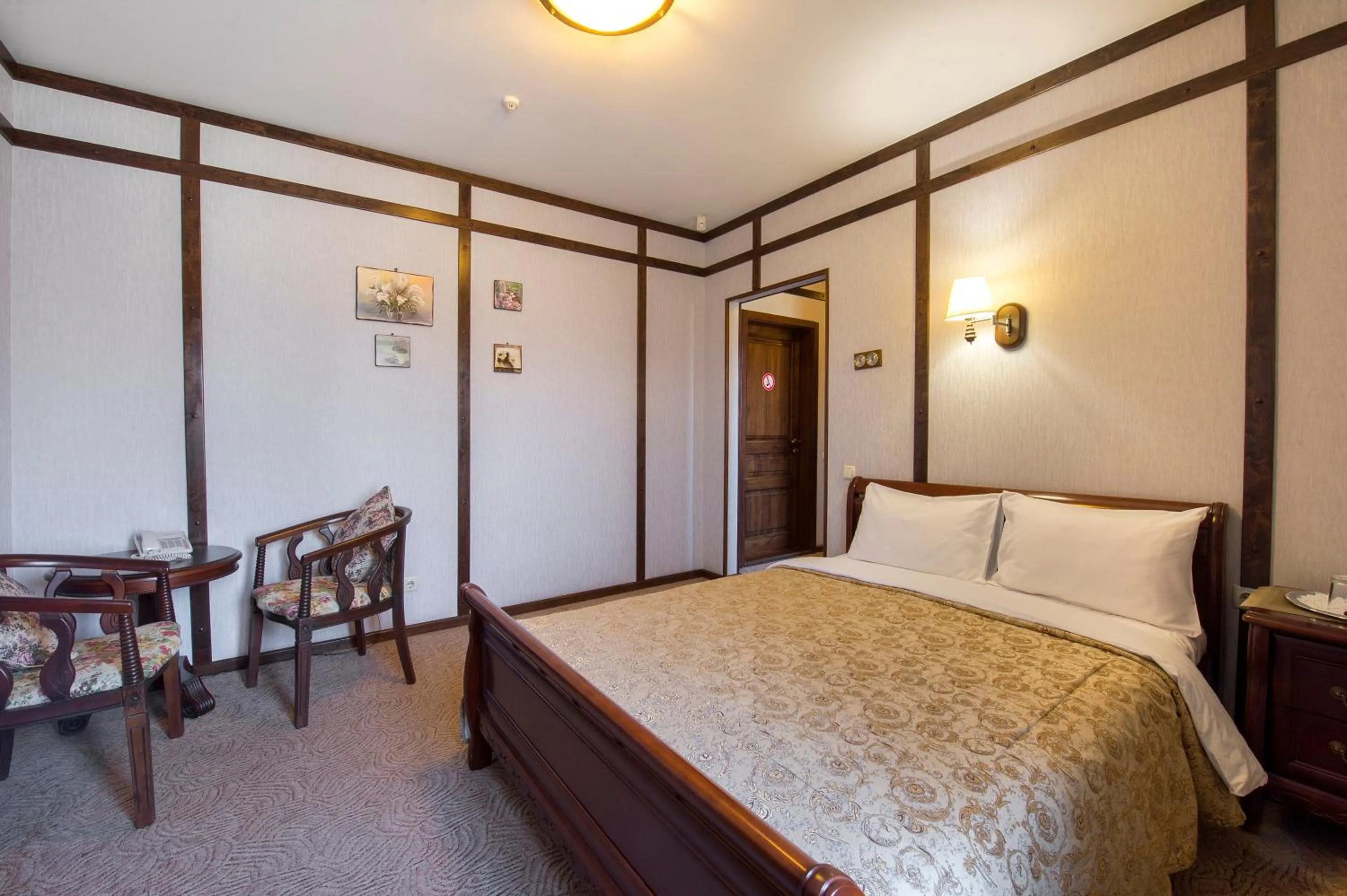 Photo of the whole room, Bed in Oselya Hotel