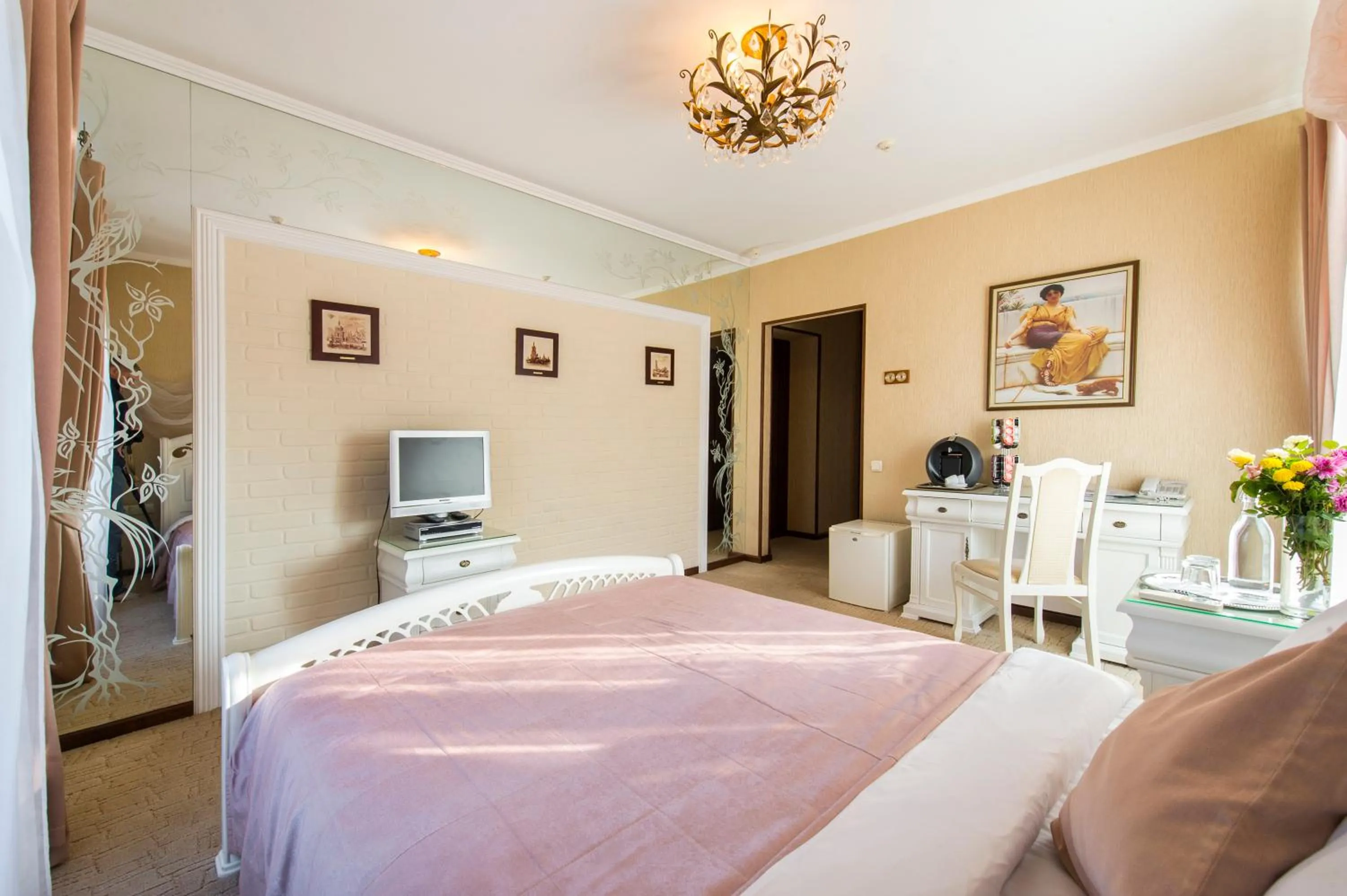 Photo of the whole room, Bed in Oselya Hotel