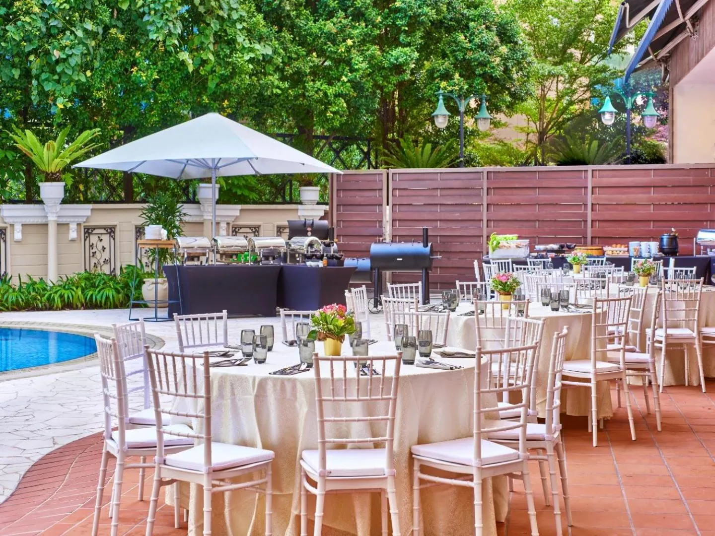 Swimming pool in Vibe Hotel Singapore Orchard