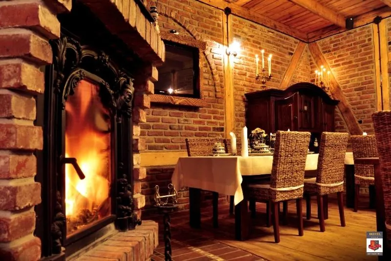 Restaurant/places to eat in Oławian Hotel