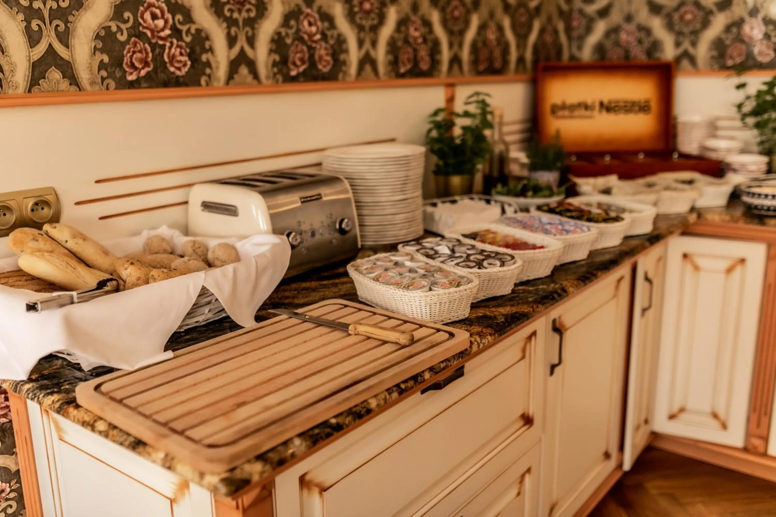 Buffet breakfast in Oławian Hotel