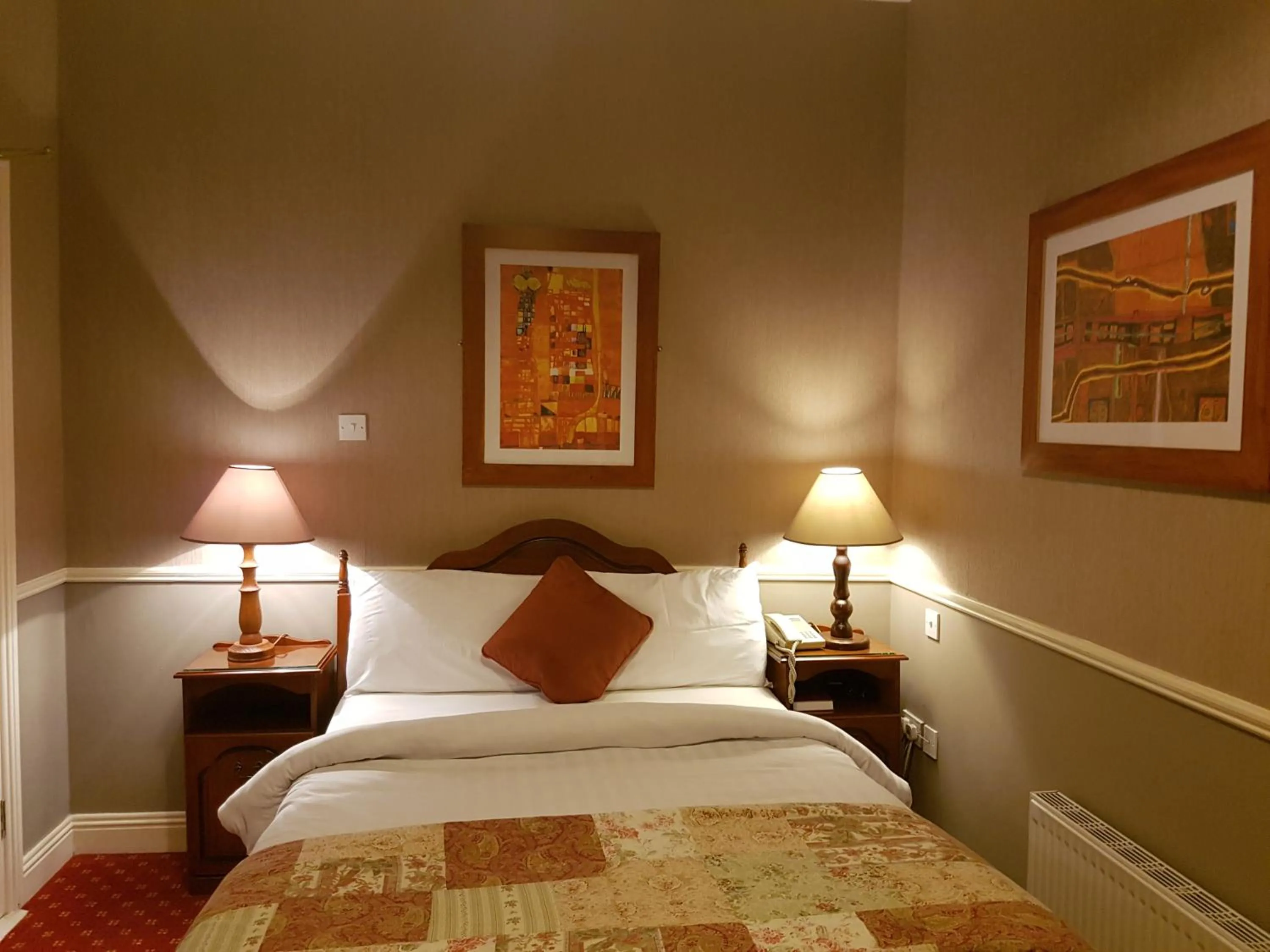 Bed in Royal Spa Hotel