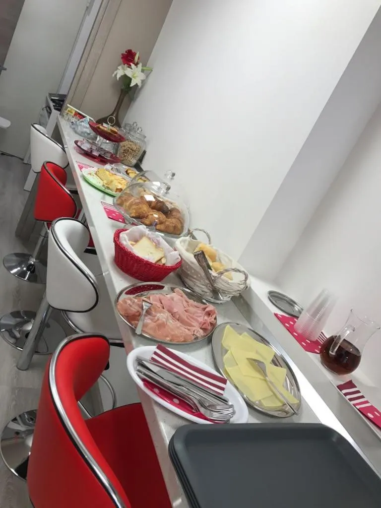 Food and drinks in B&B LA CORTE di TIZIANA