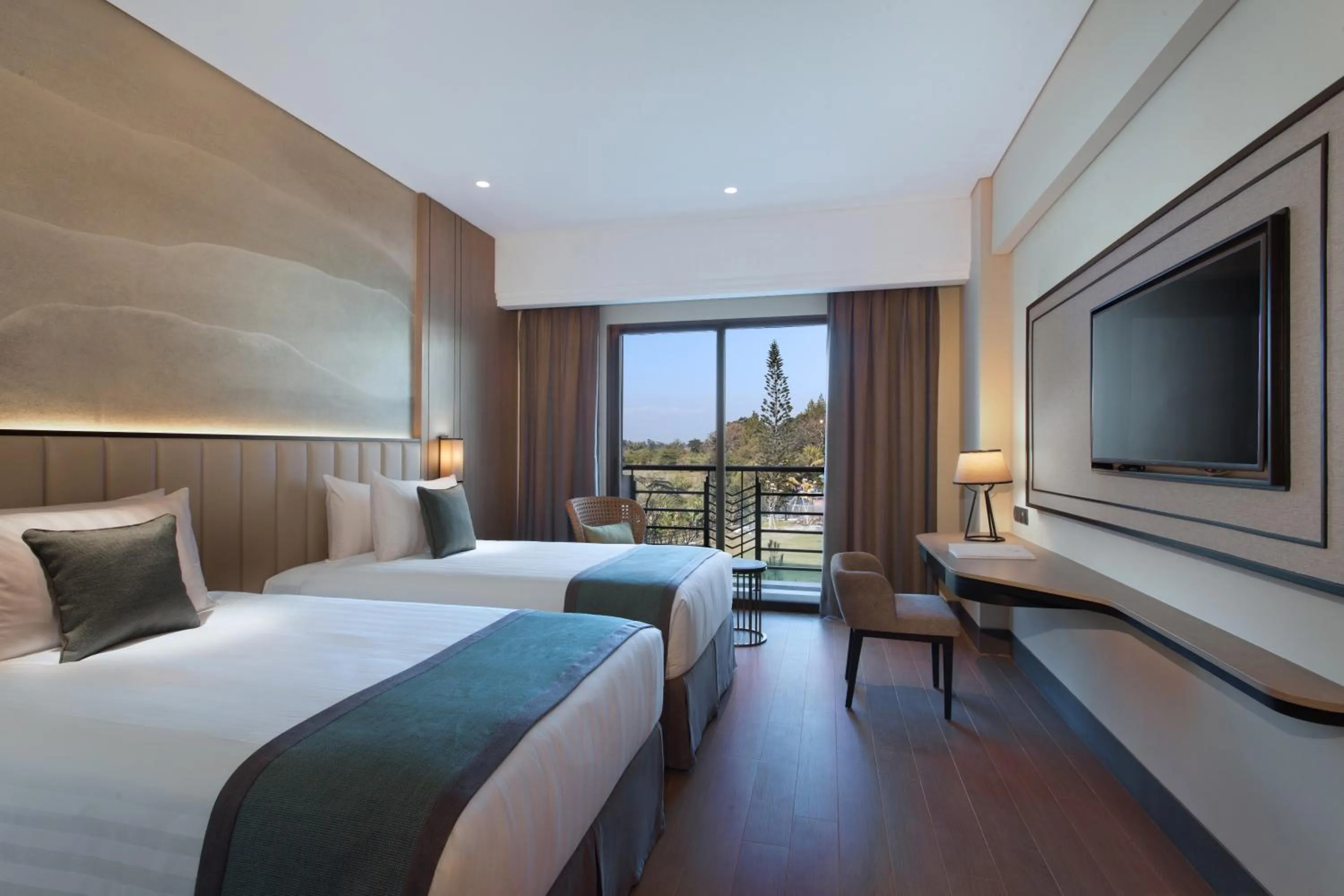 Bed in Mason Pine Hotel Bandung