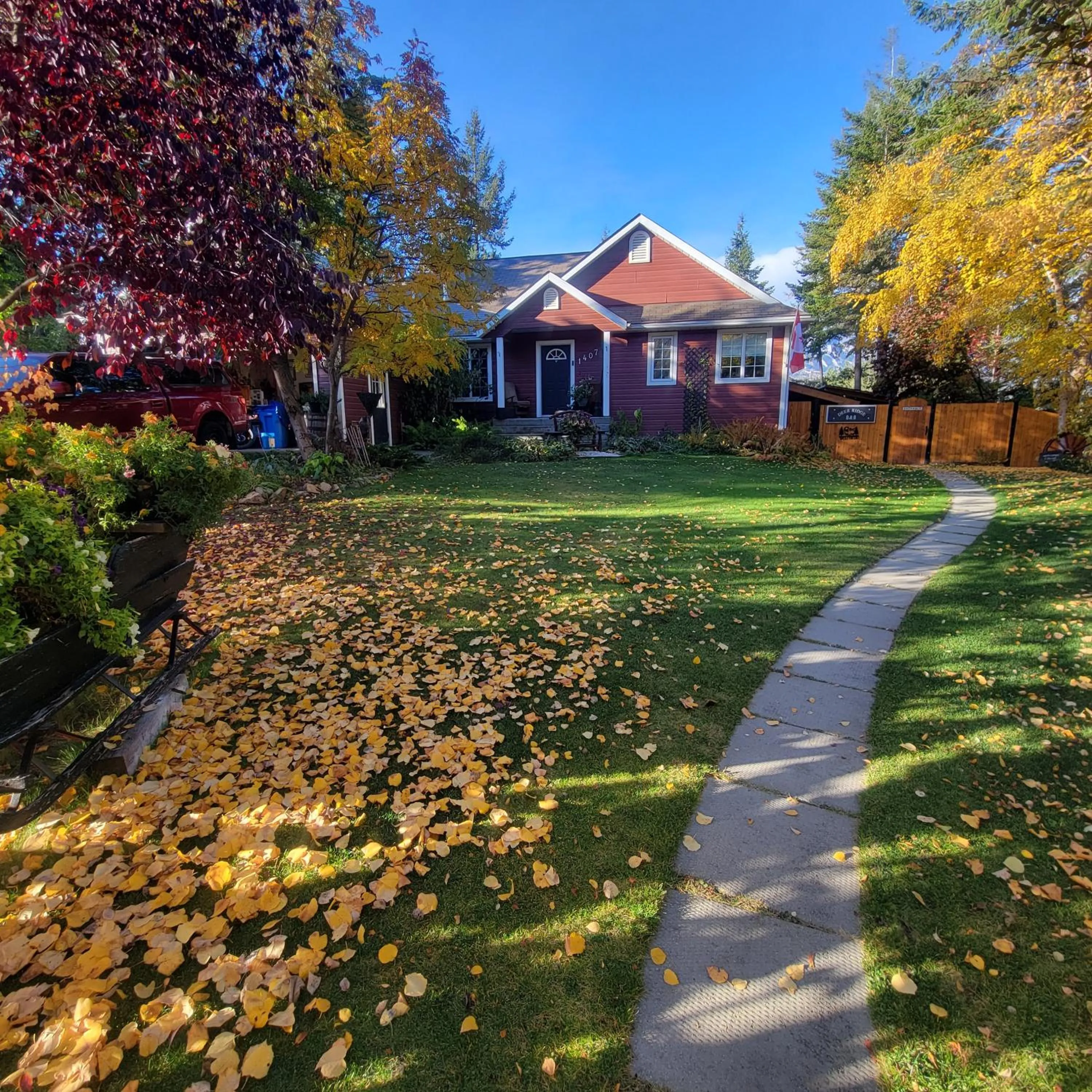 Property building in Deer Ridge B&B