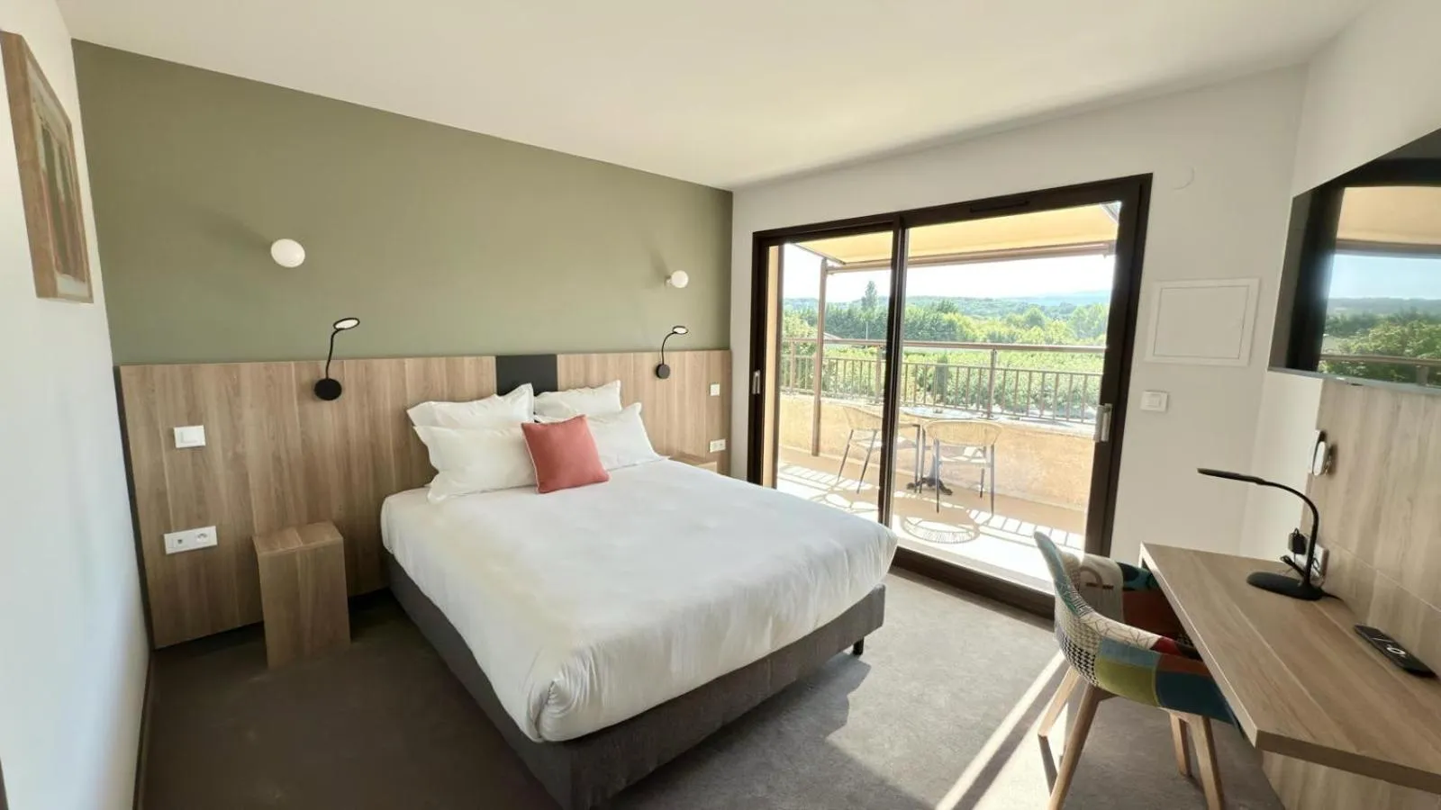 Bedroom, Bed in Hôtel La Perna