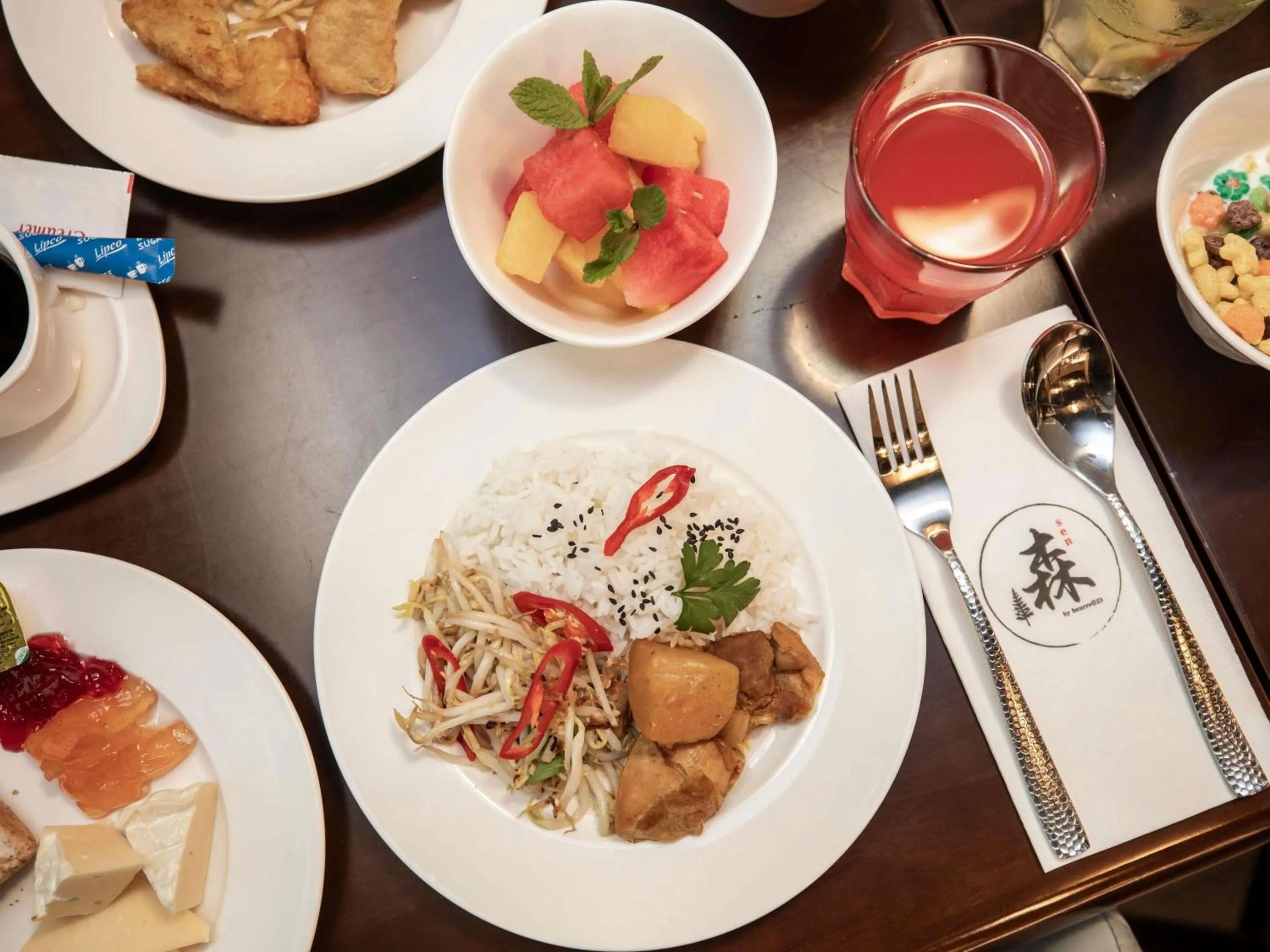 Breakfast in ibis budget Singapore Imperial