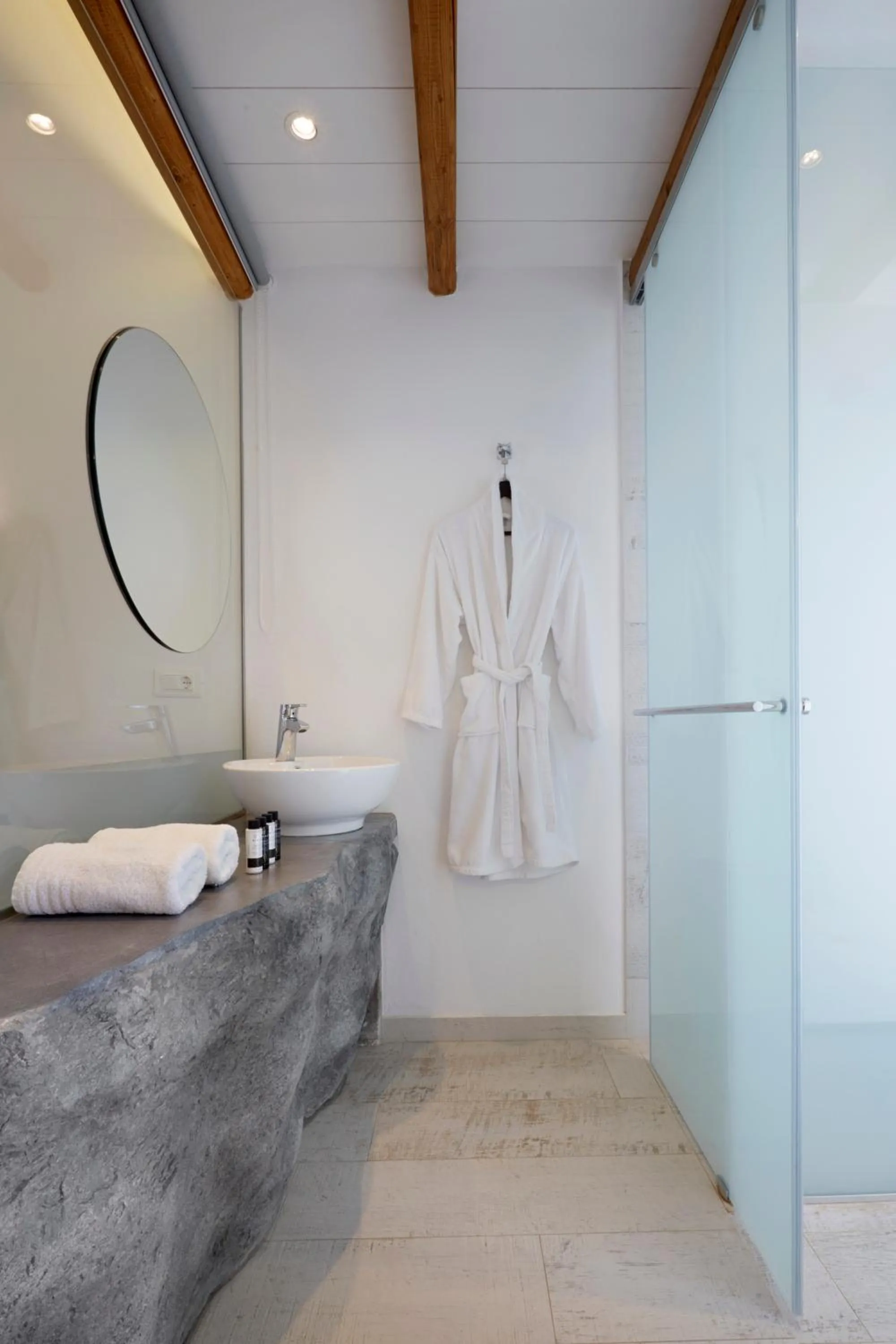 Bathroom in Vrahos Boutique Hotel