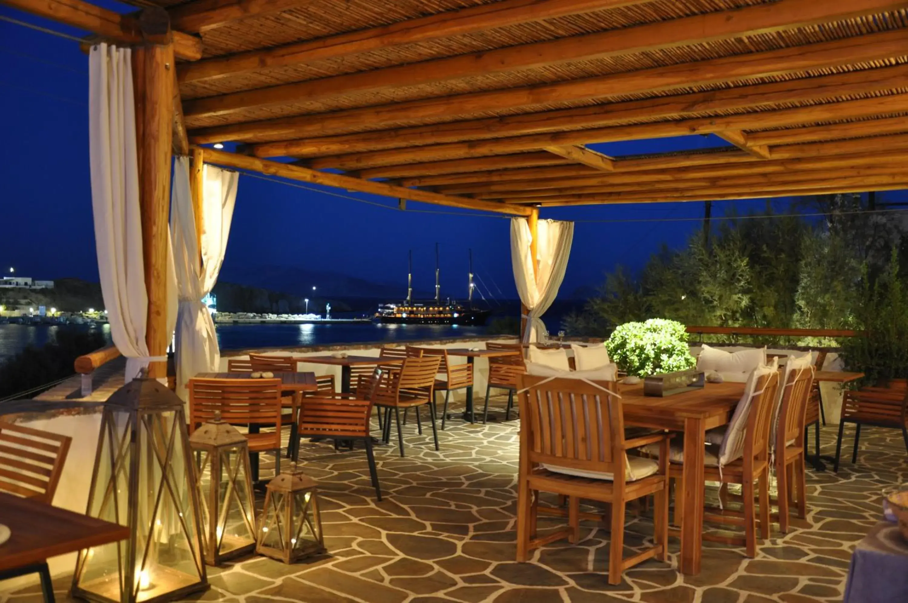 Restaurant/places to eat in Vrahos Boutique Hotel Restaurant/places to eat in Vrahos Boutique Hotel