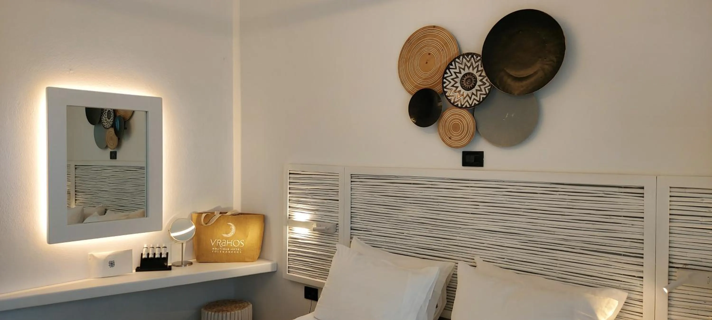 Decorative detail in Vrahos Boutique Hotel