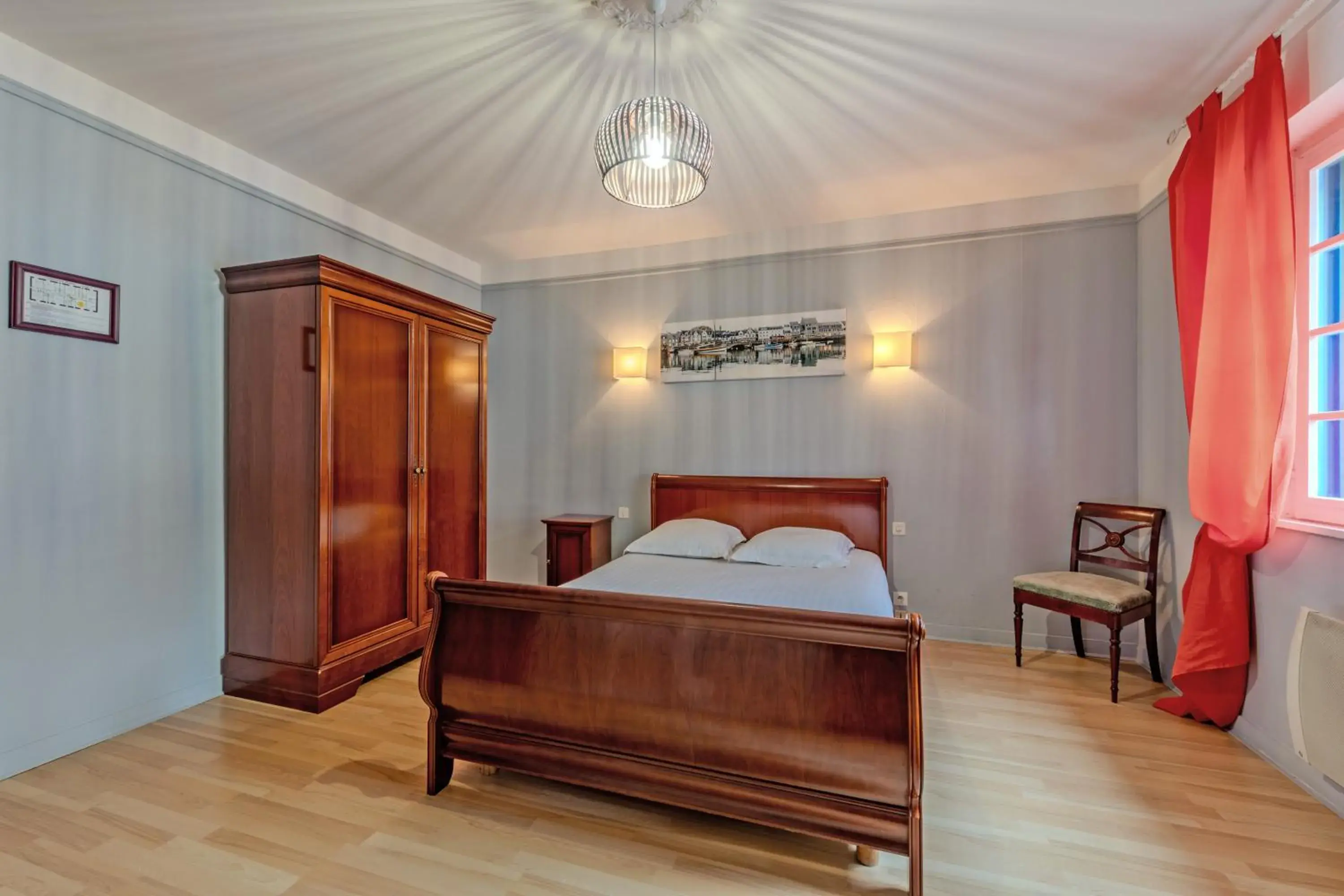 Bed in Logis Hotel De La Corniche Bed in Logis Hotel De La Corniche