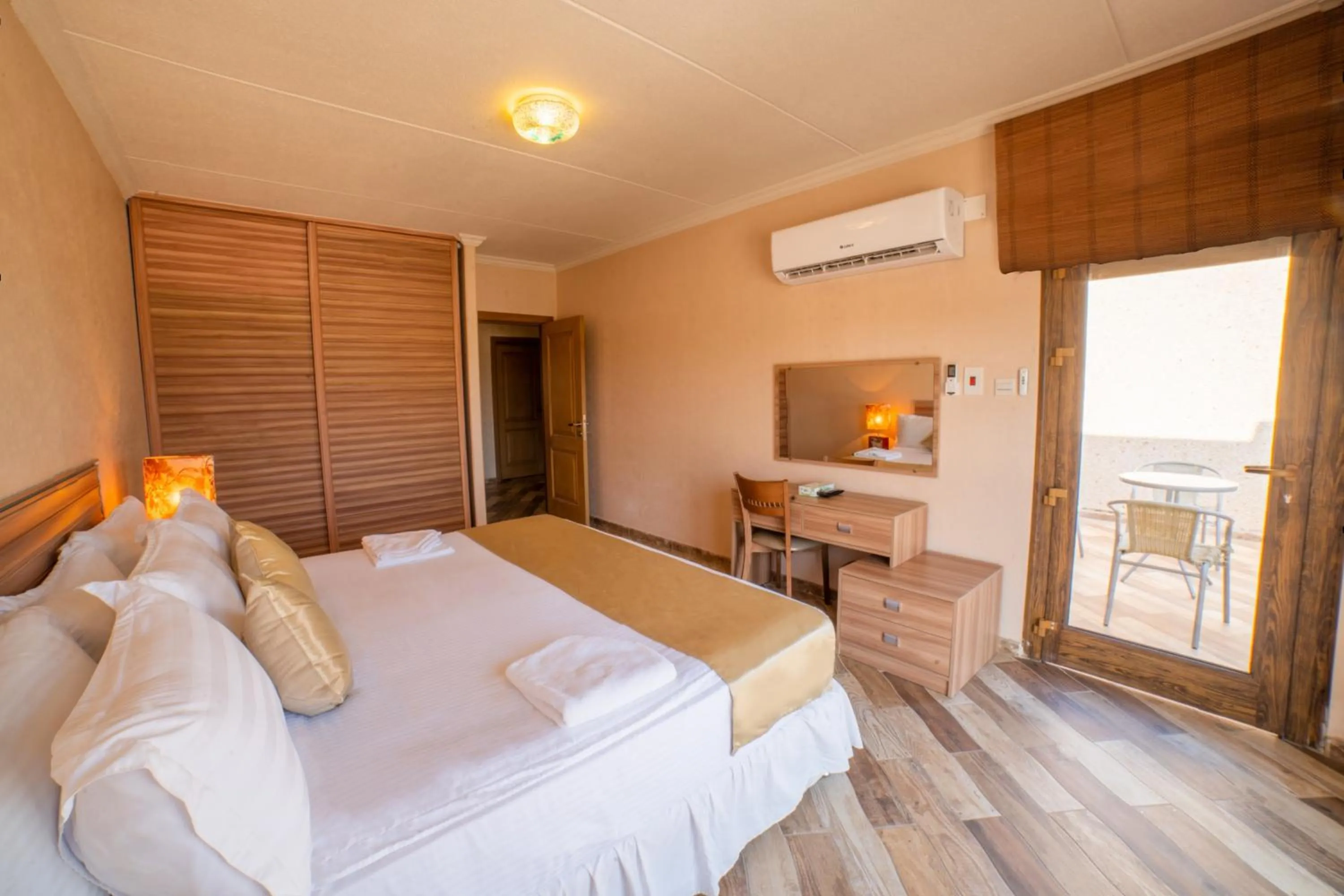 Bedroom, Bed in Palm Beach Resort Half Moon