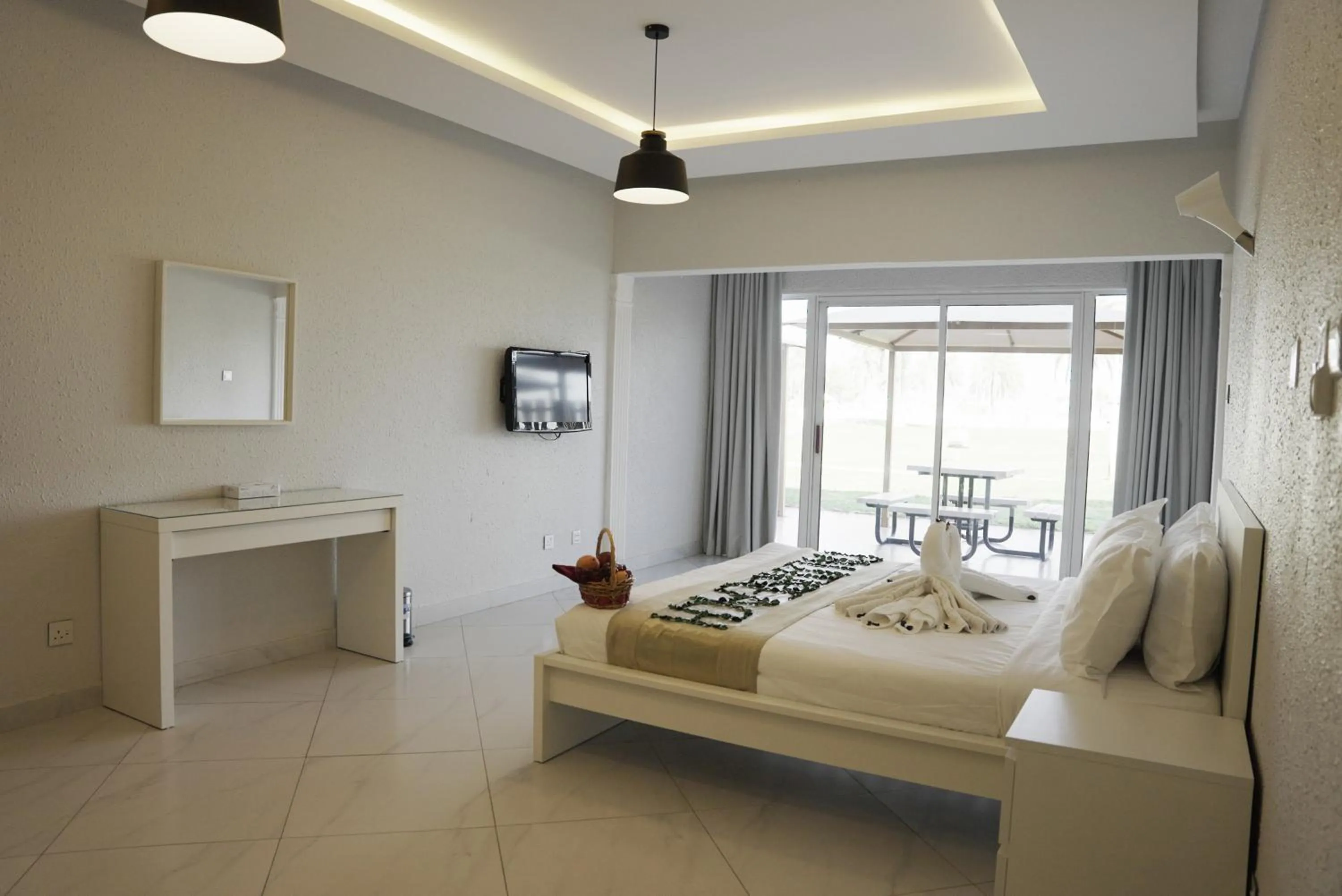 Bed in Palm Beach Resort Half Moon