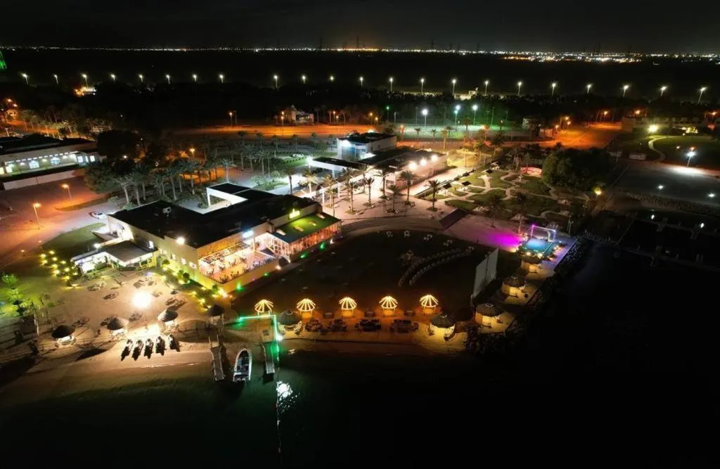 Palm Beach Resort Half Moon
