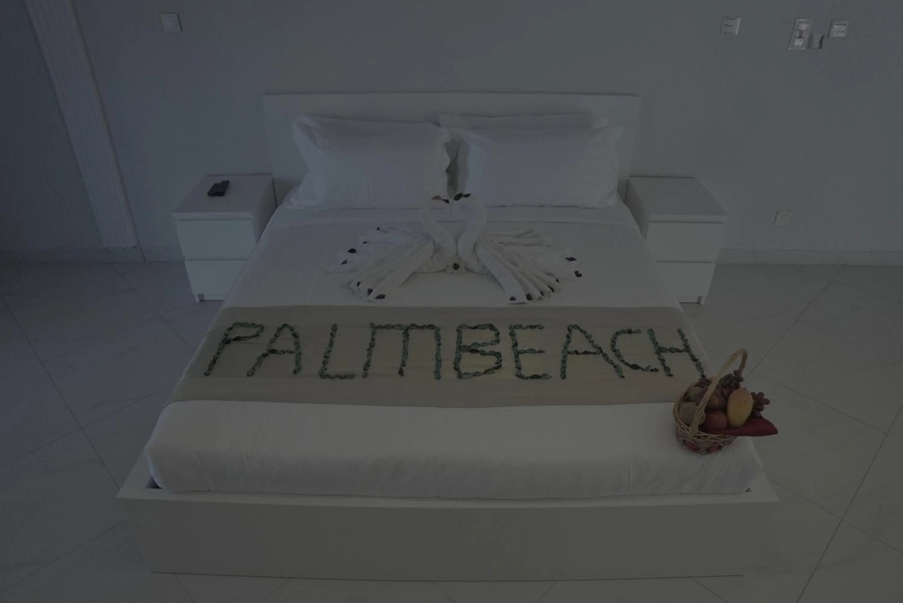 Bed in Palm Beach Resort Half Moon