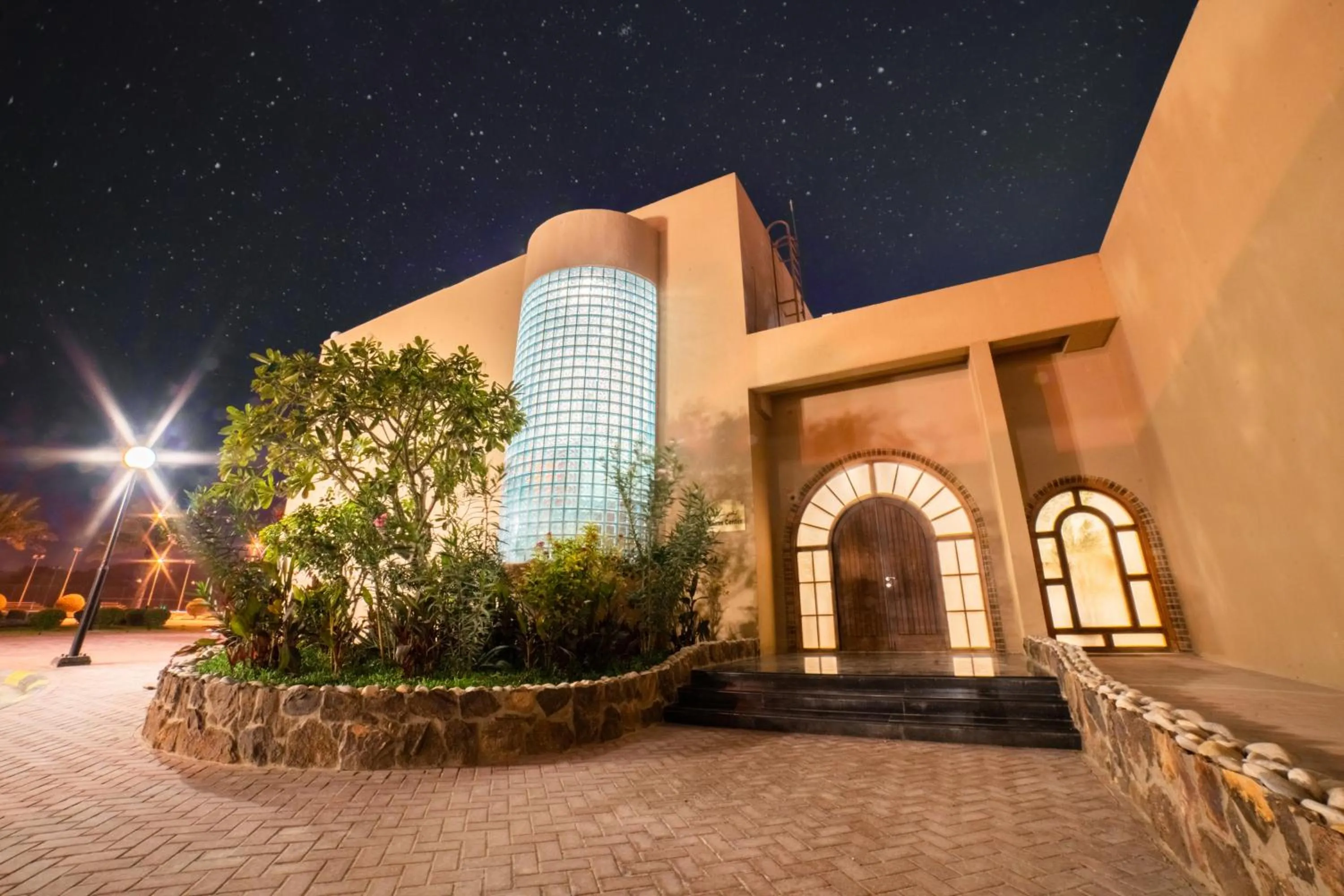 Property building in Palm Beach Resort Half Moon