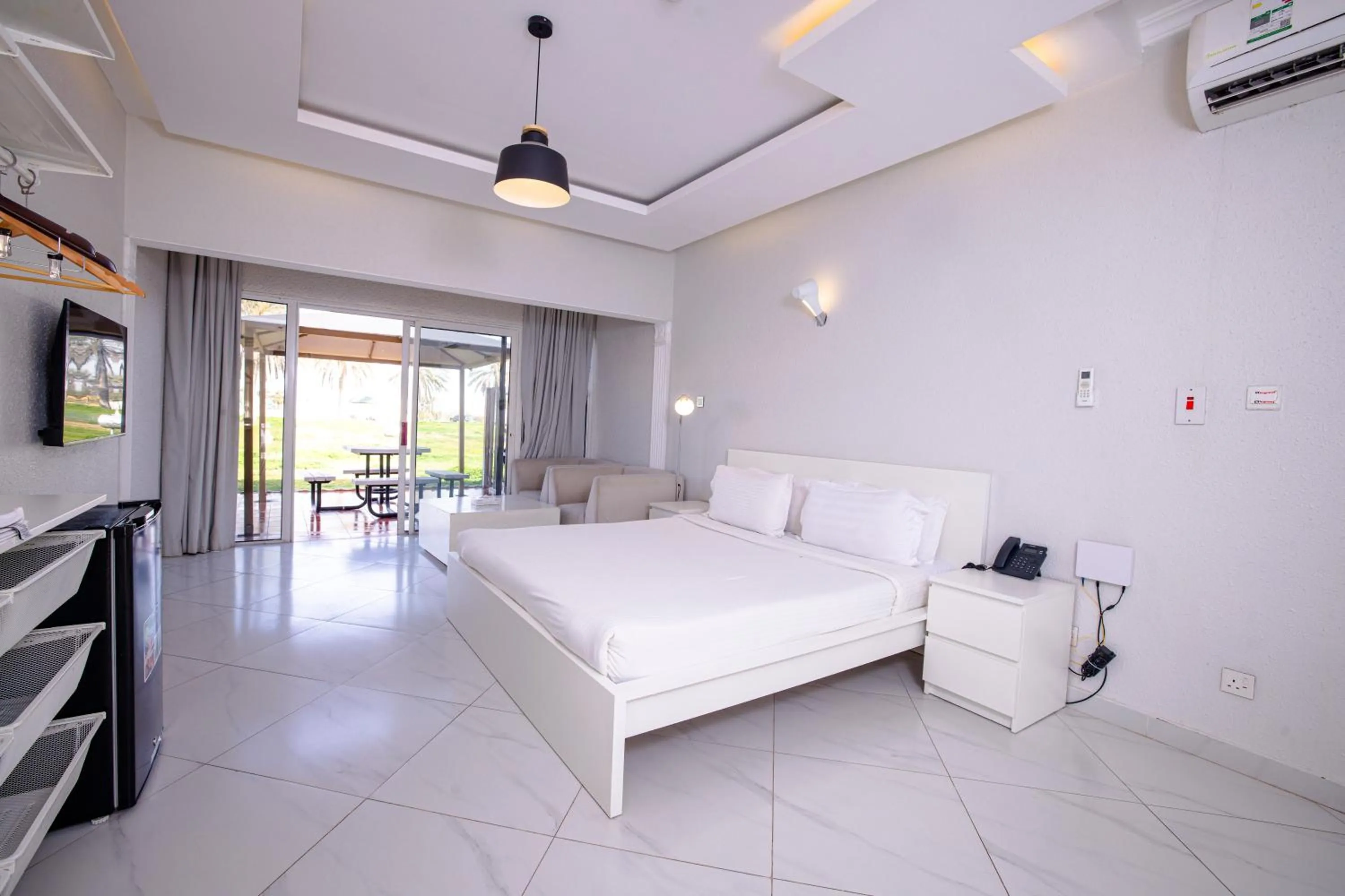 Bed in Palm Beach Resort Half Moon