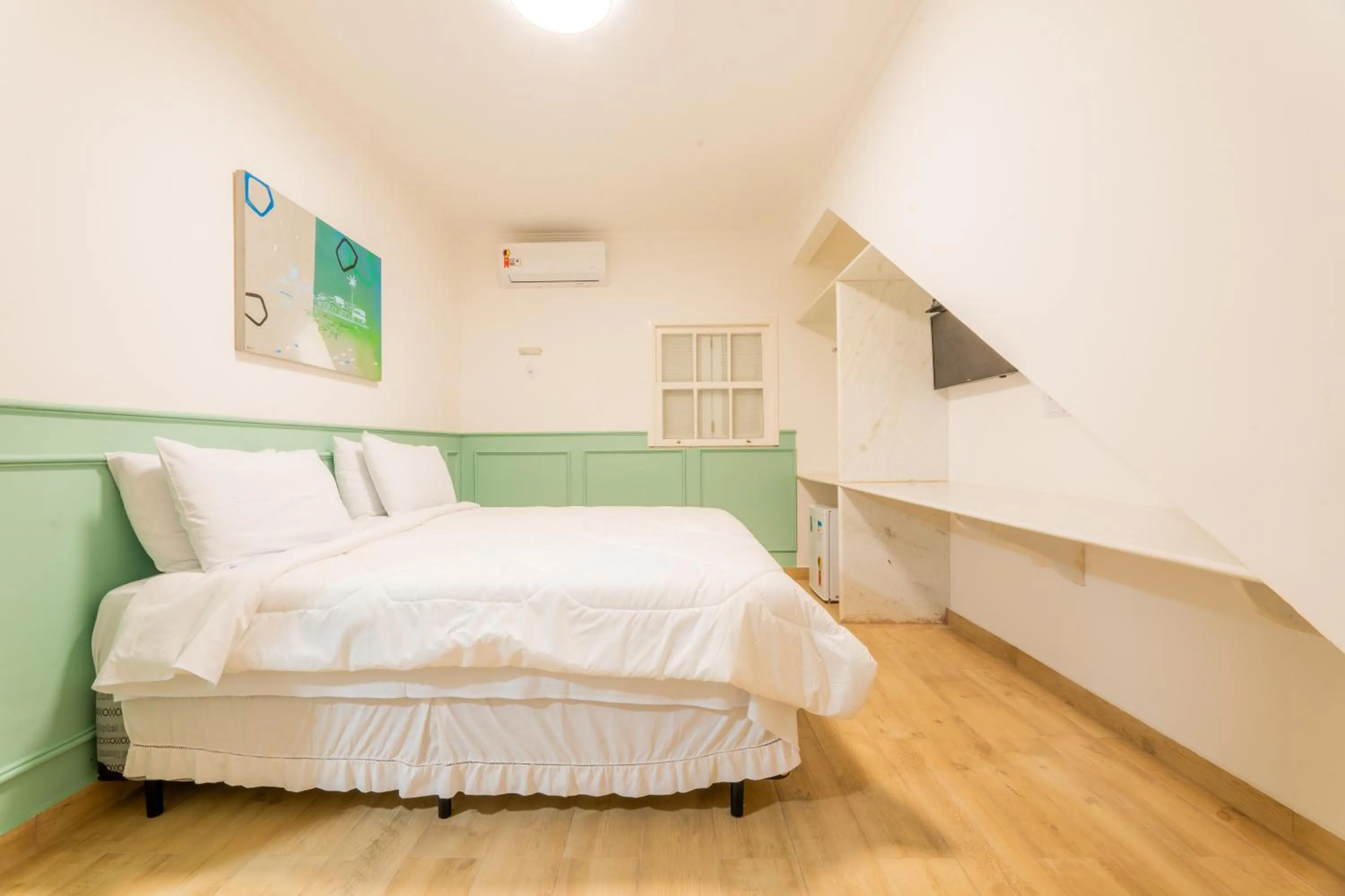 air conditioner, Bed in Pousada Cabore