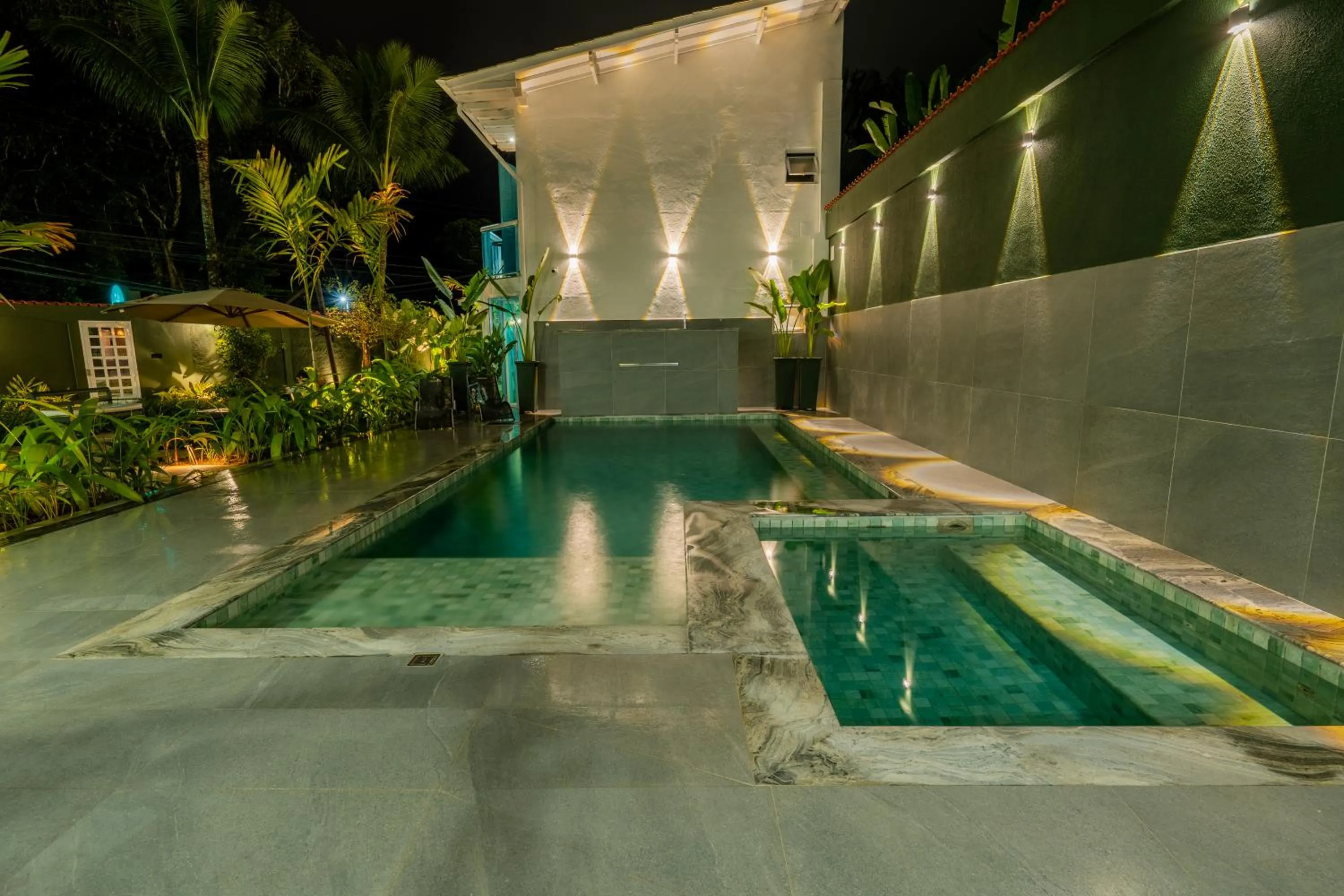 Swimming pool in Pousada Cabore