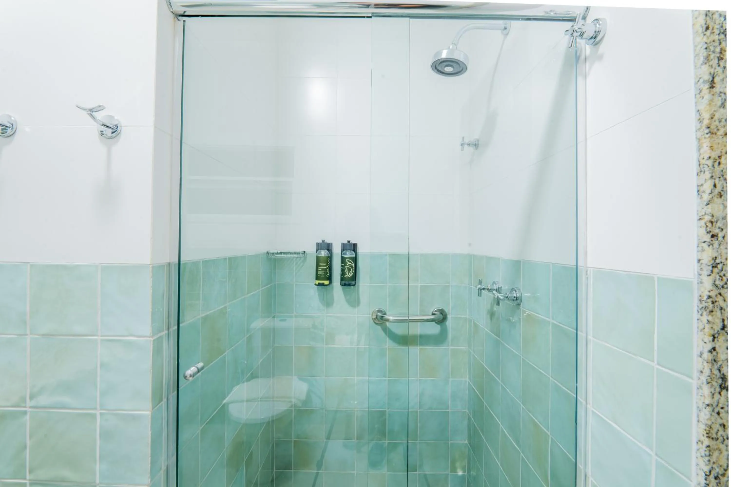 Shower in Pousada Cabore