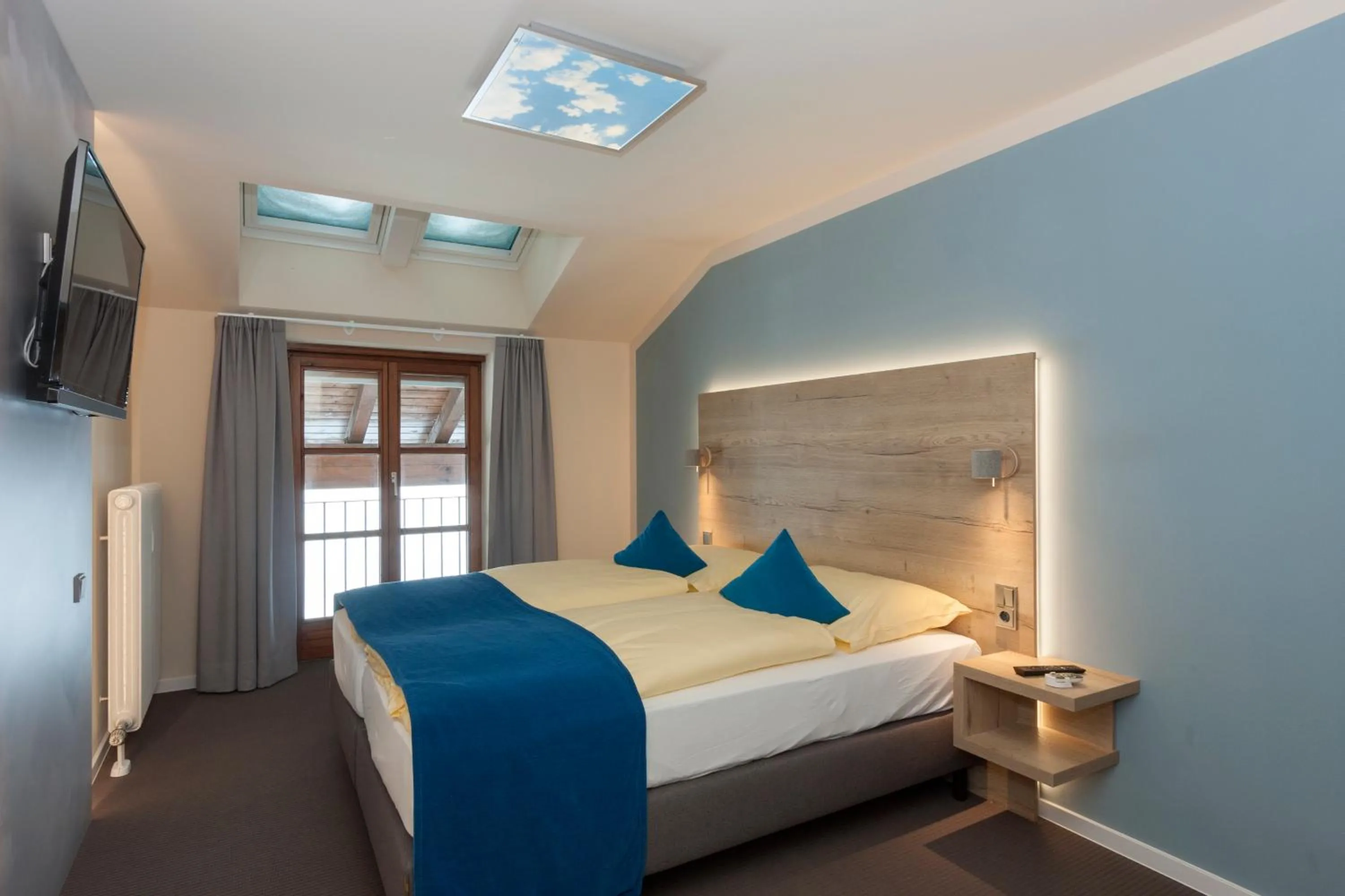 TV and multimedia, Bed in Alpenresidenz Buchenhöhe