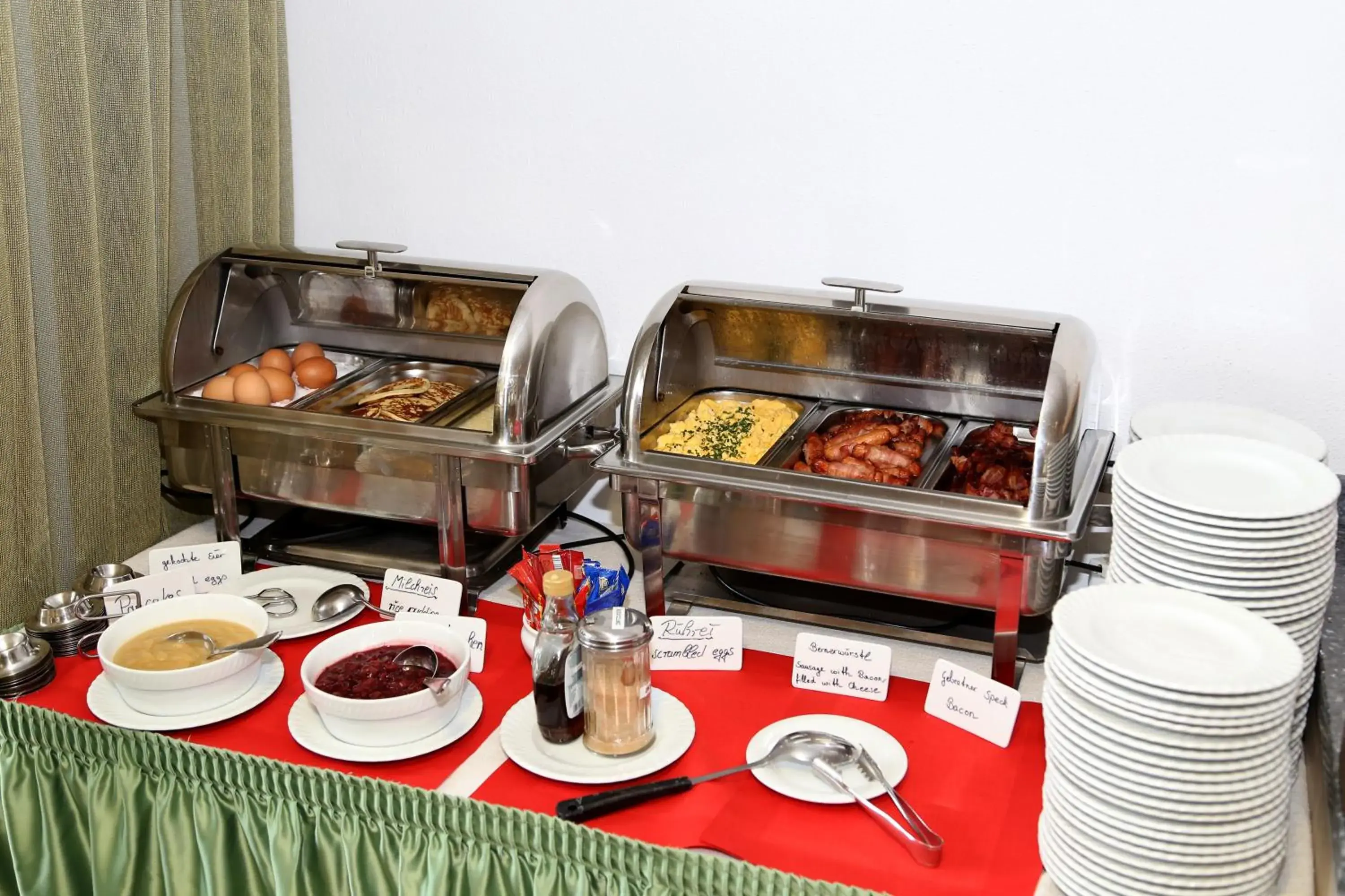 Restaurant/places to eat in Alpenresidenz Buchenhöhe Restaurant/places to eat in Alpenresidenz Buchenhöhe