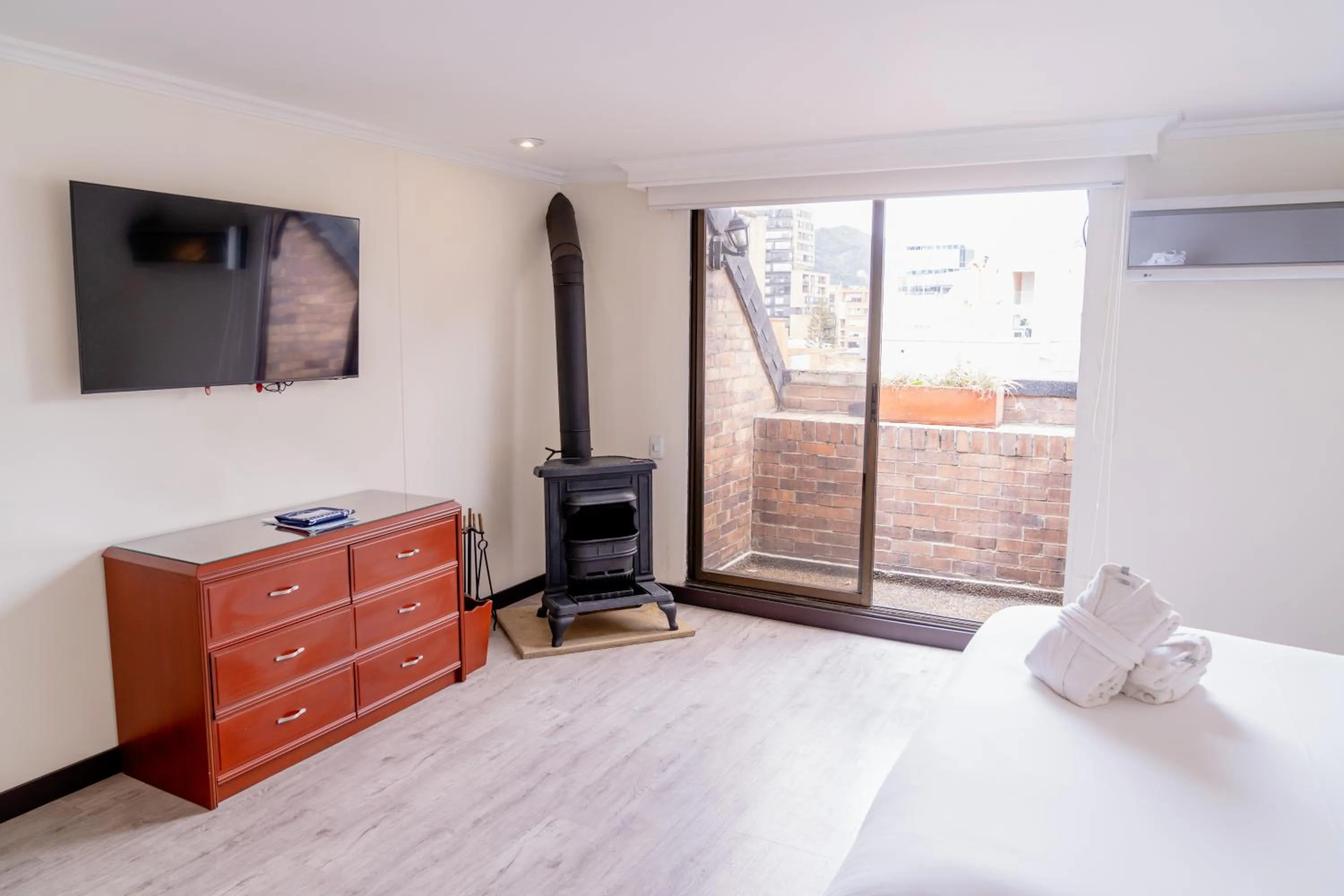 Bed in Hotel 101 Park House