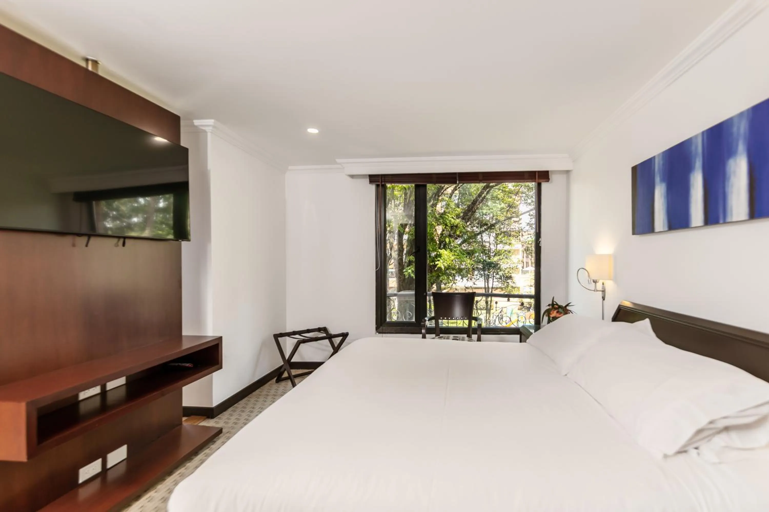 Bed in Hotel 101 Park House