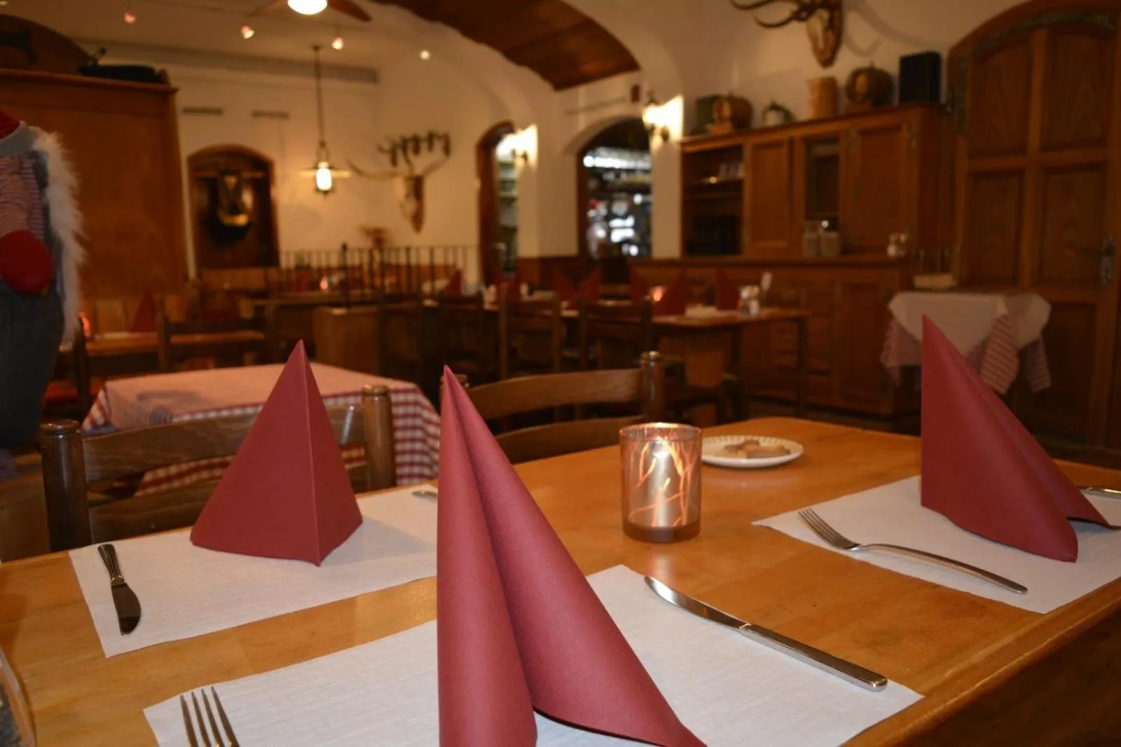 Restaurant/places to eat in Swiss Lodge Hotel Bernerhof