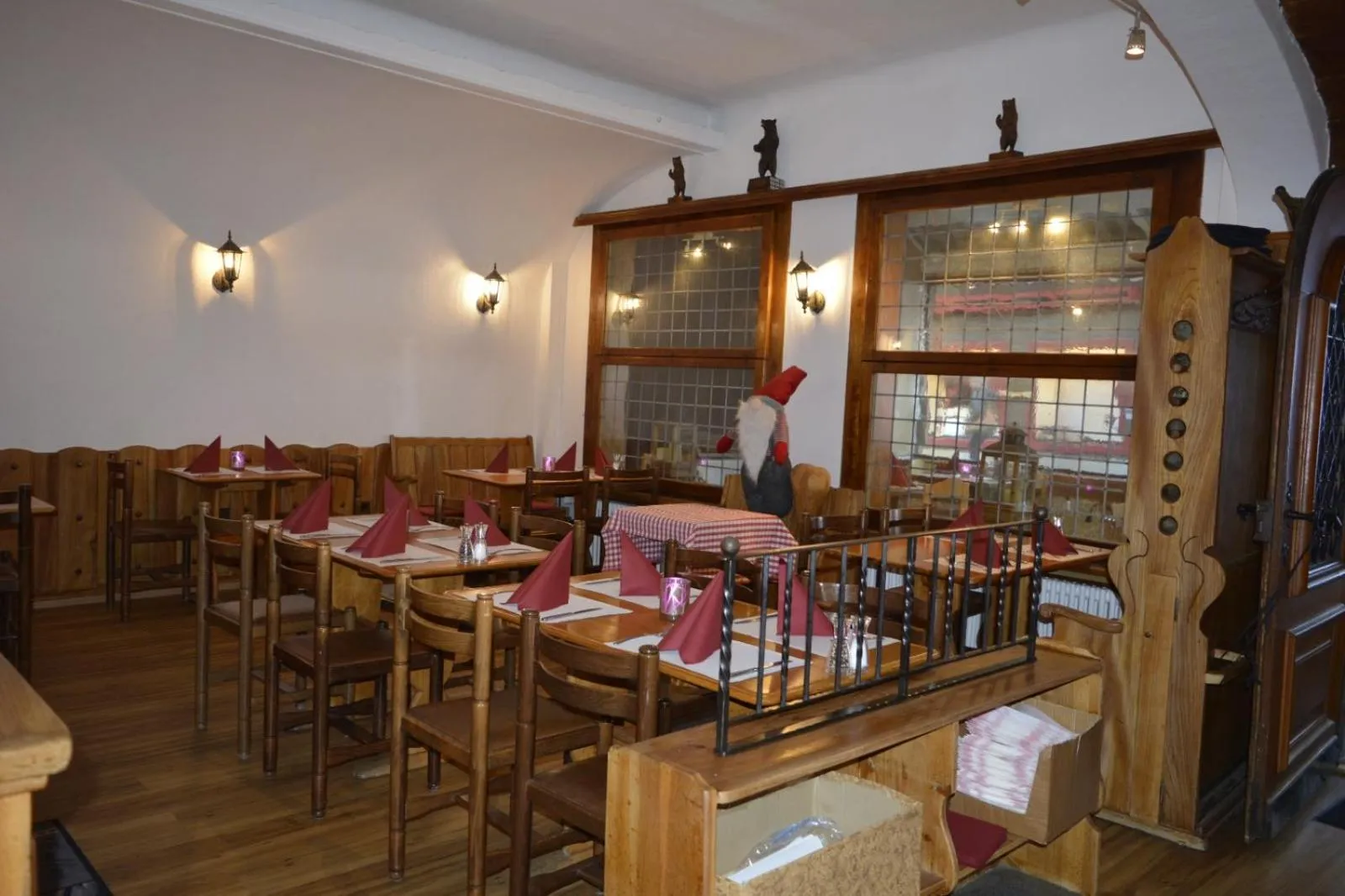 Restaurant/places to eat in Swiss Lodge Hotel Bernerhof