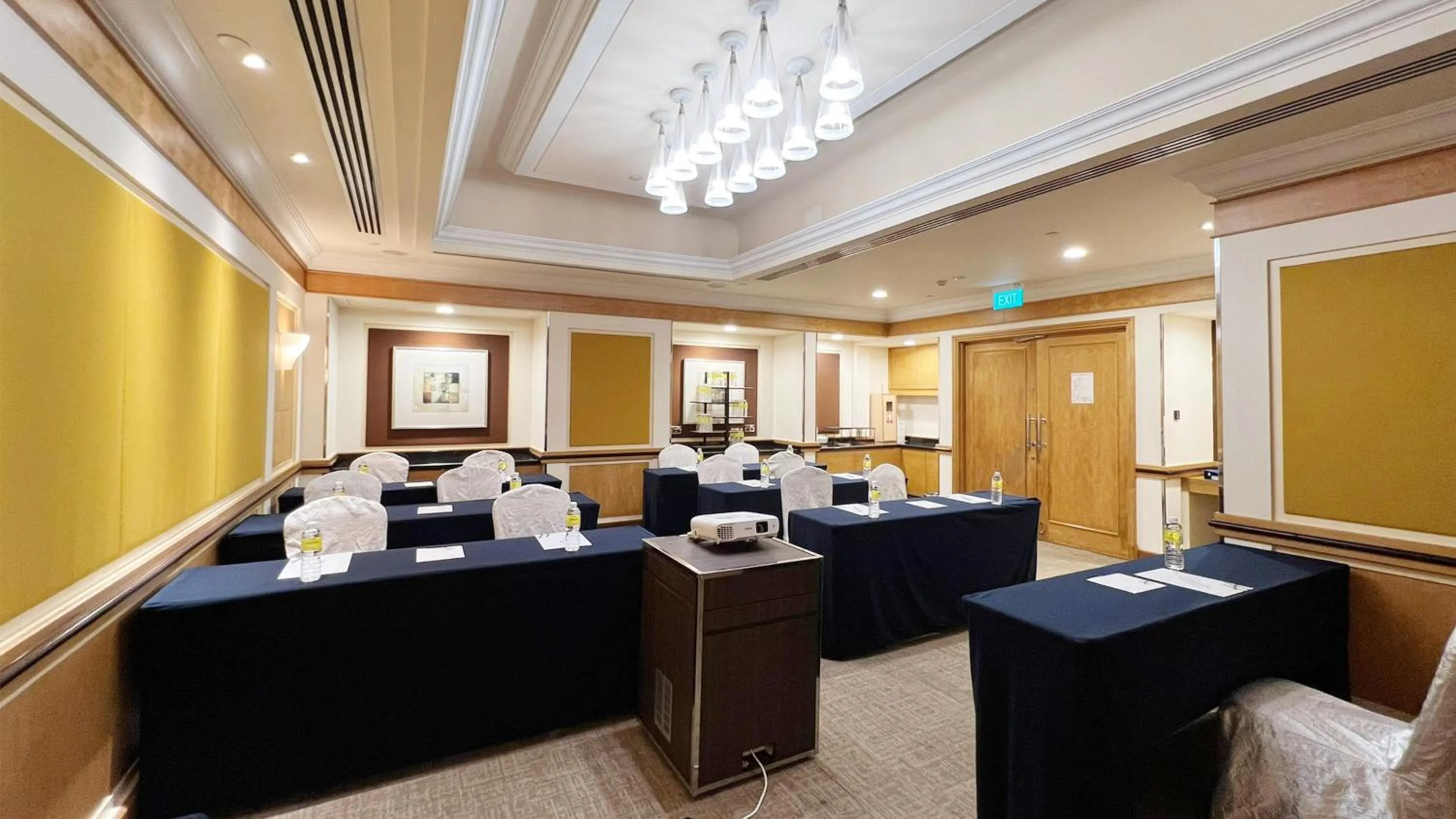 Meeting/conference room in Holiday Inn Singapore Orchard City Centre by IHG