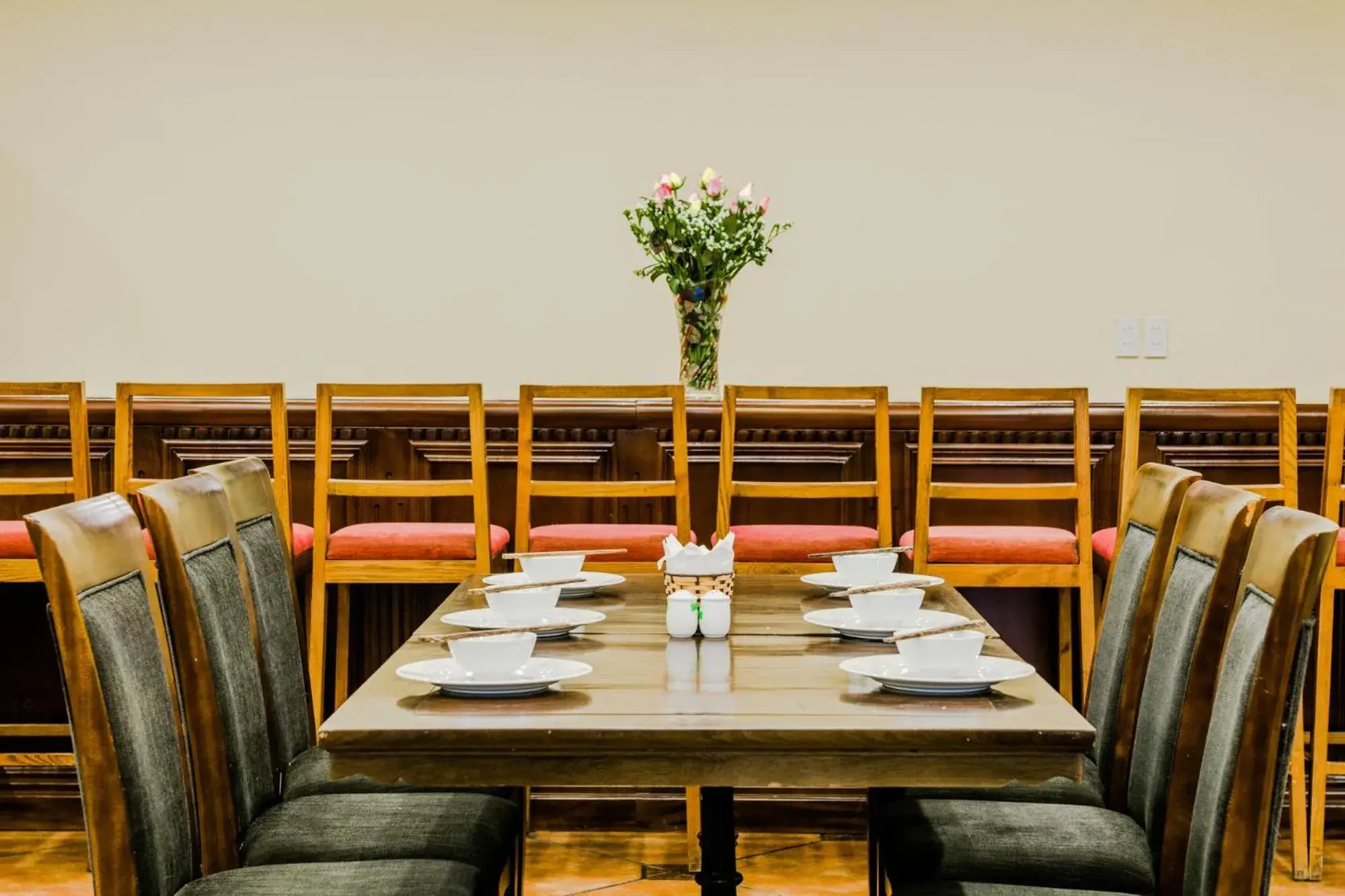 Restaurant/places to eat in Delta Sapa Hotel - Old Quarter Center Restaurant/places to eat in Delta Sapa Hotel - Old Quarter Center