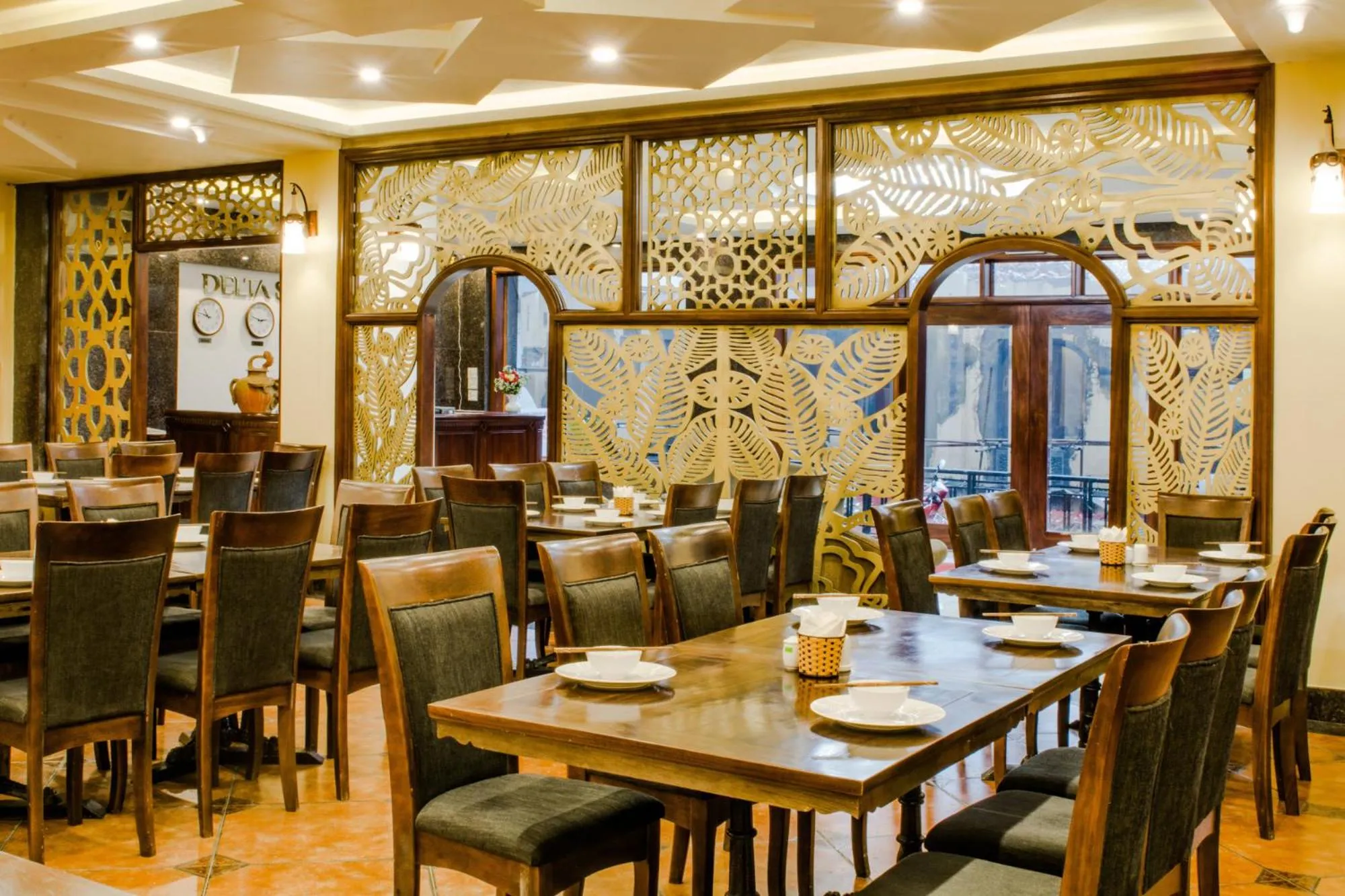 Restaurant/places to eat in Delta Sapa Hotel - Old Quarter Center