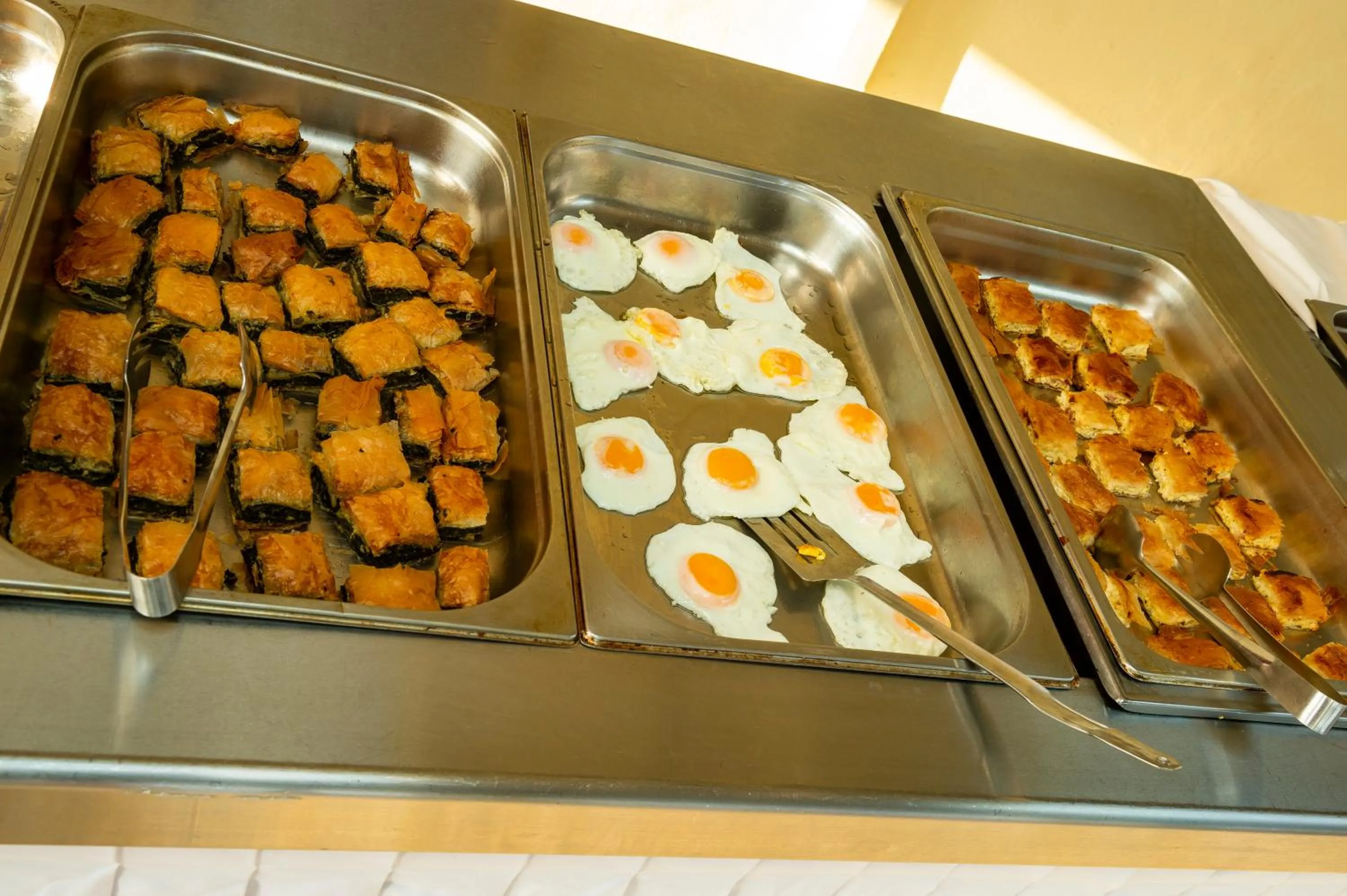 Dolphin Resort & Conference