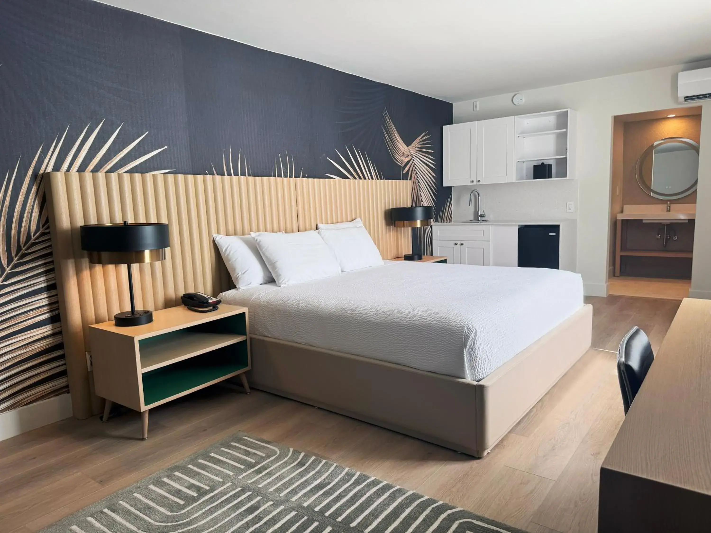 Bed in The Harrison Downtown Hollywood Bed in The Harrison Downtown Hollywood