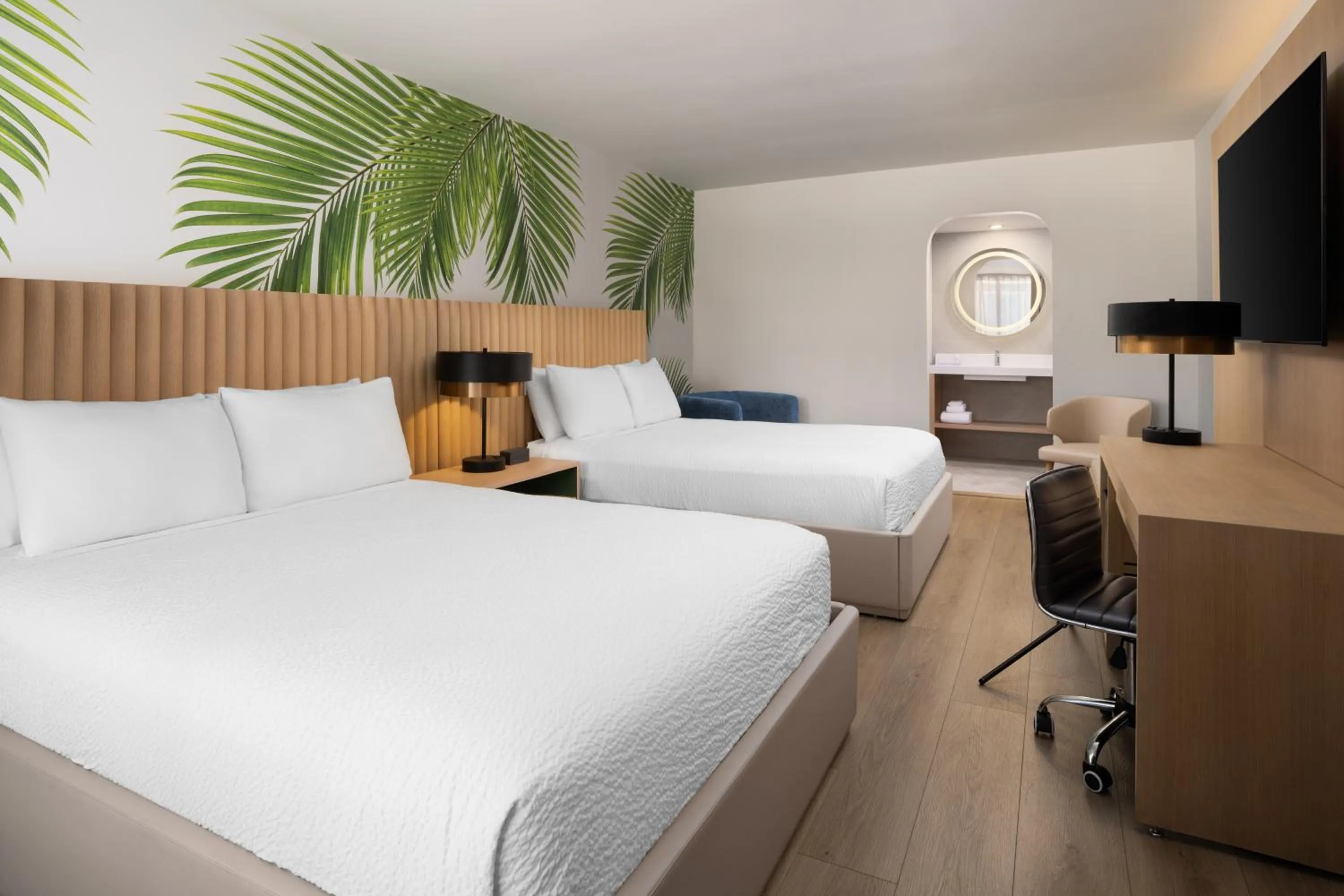 Bedroom, Bed in The Harrison Downtown Hollywood