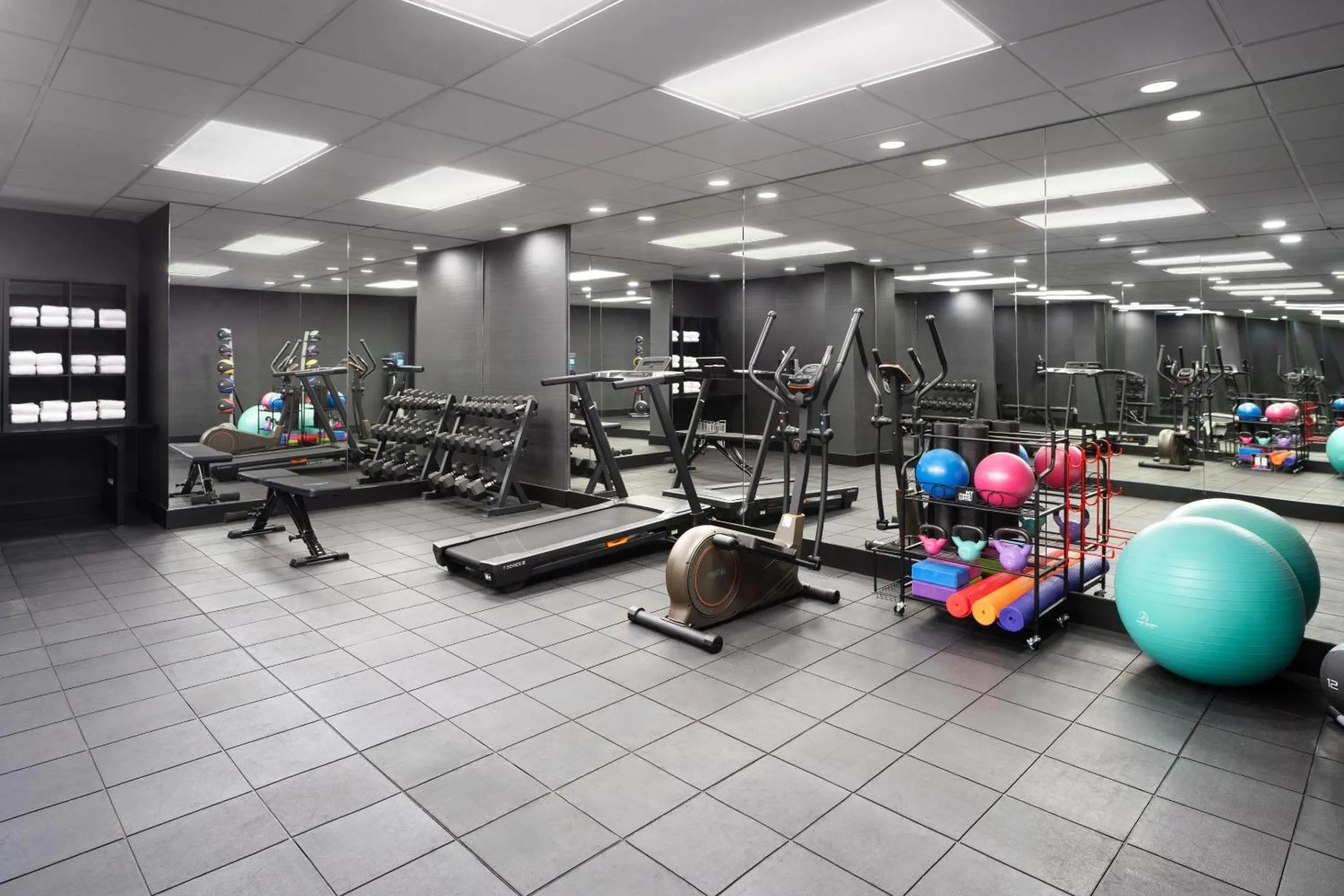 Fitness centre/facilities in The Harrison Hotel, an Ascend Collection Hotel