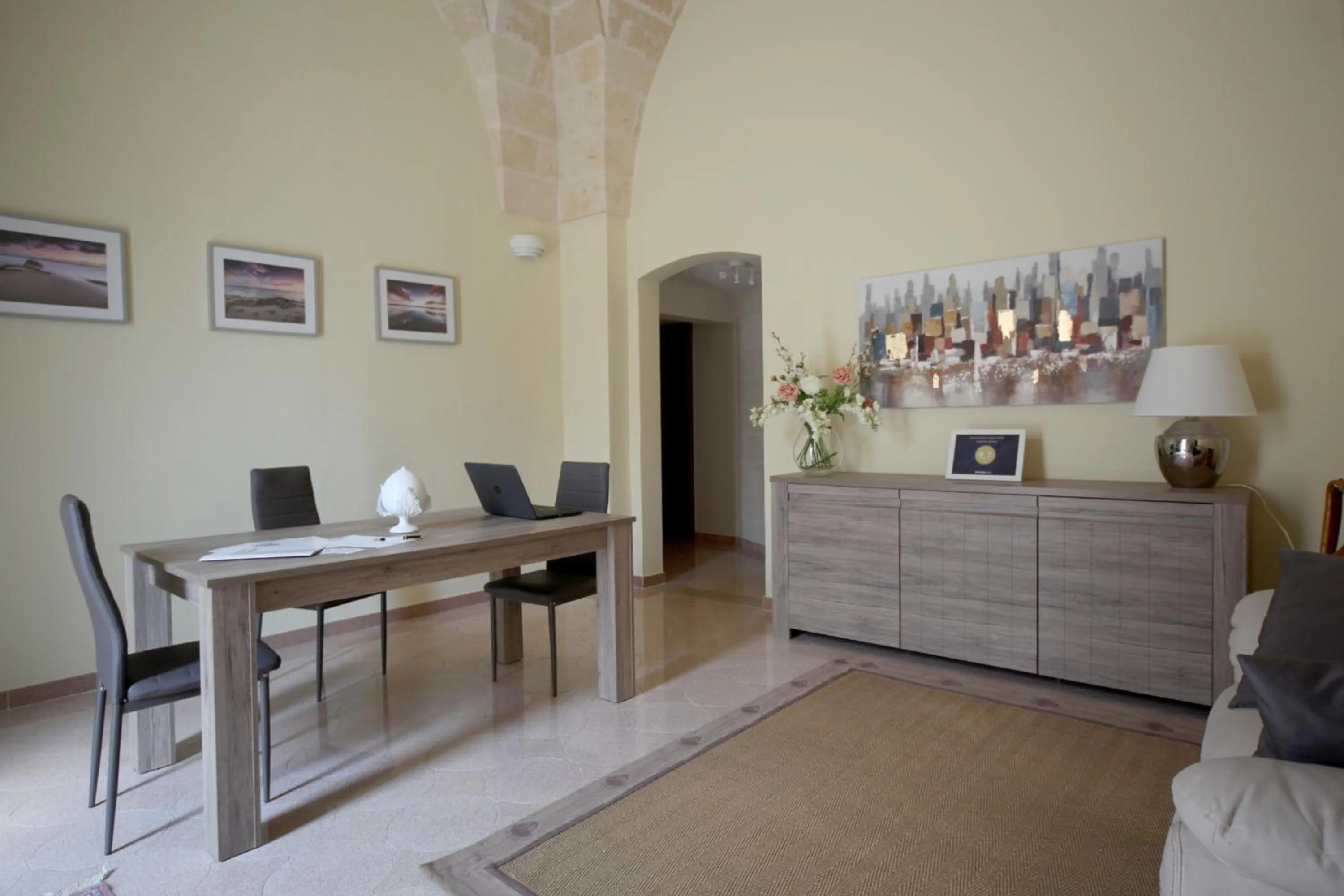 Communal lounge/ TV room in La Buona Creanza by Jdvacanze