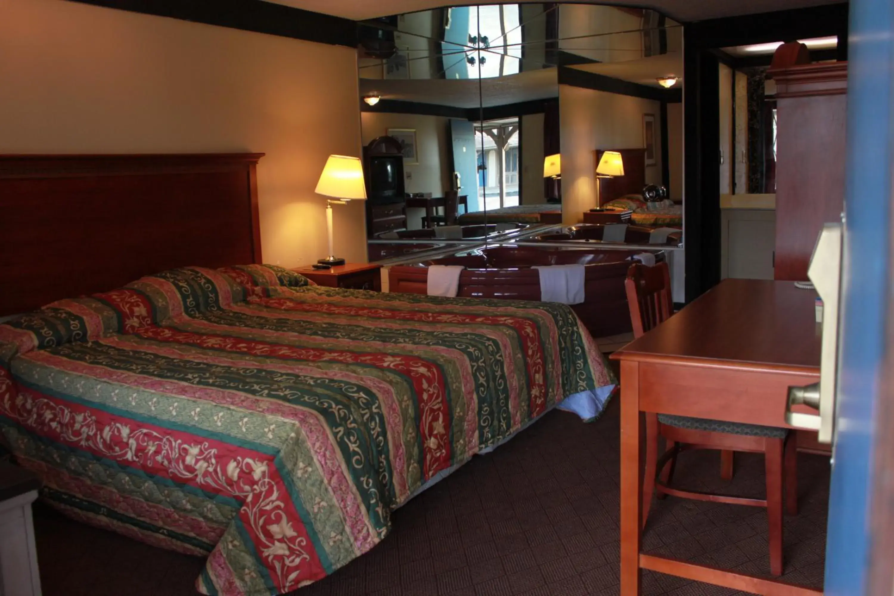 Bedroom, Bed in Knights Inn Indianapolis Bedroom, Bed in Knights Inn Indianapolis