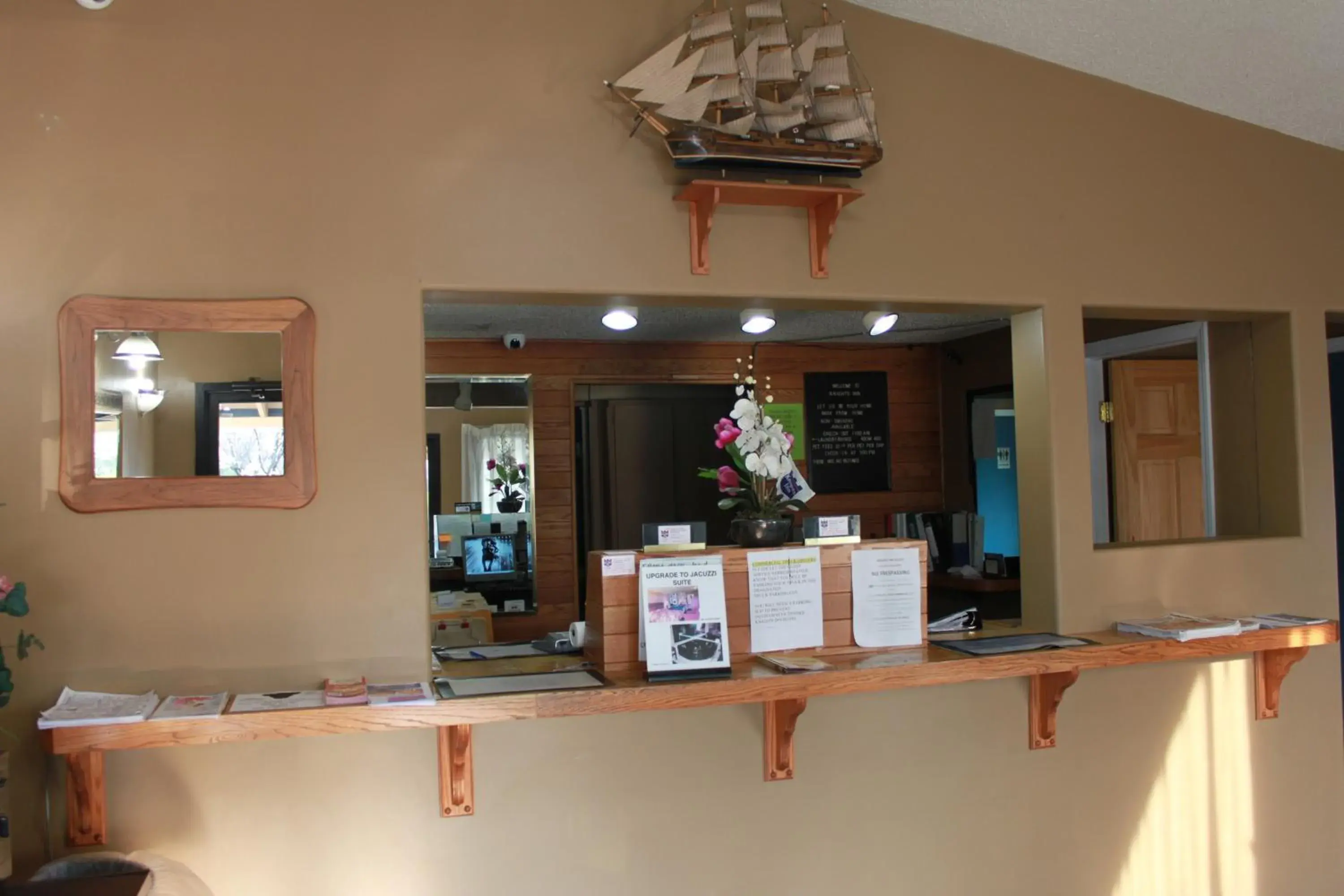 Lobby or reception in Knights Inn Indianapolis Lobby or reception in Knights Inn Indianapolis